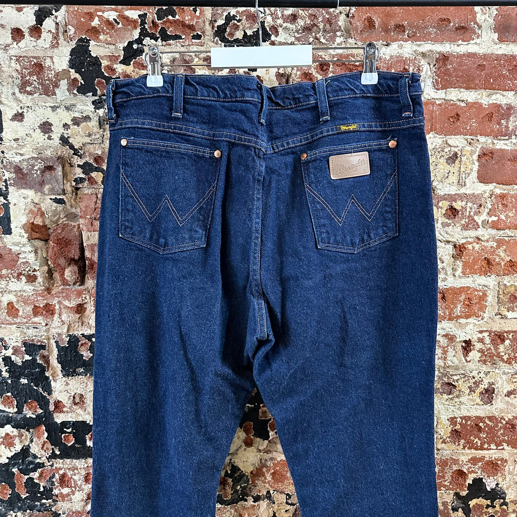 Wrangler Mens 38x32 Blue Jeans