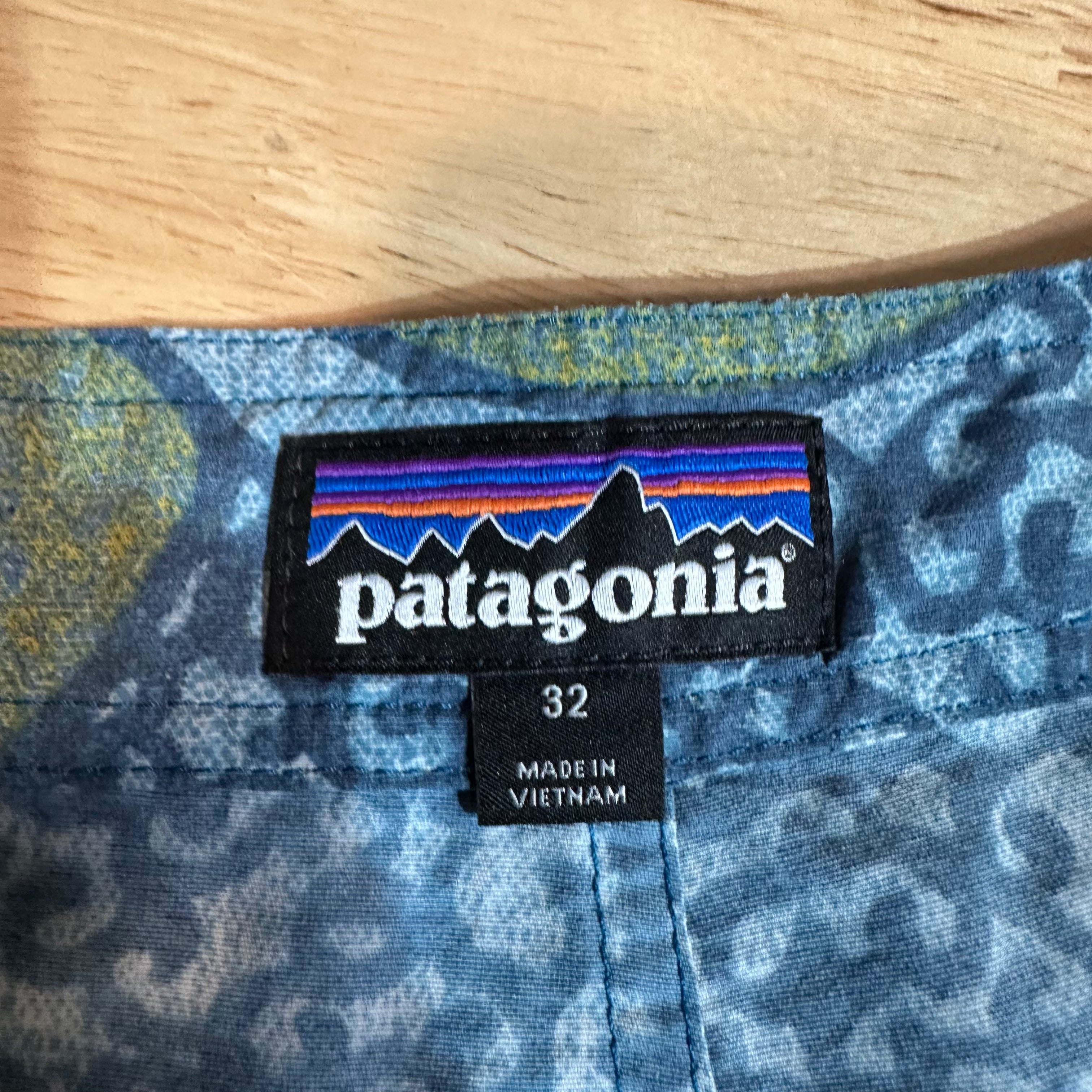 Patagonia Board Shorts Mens 32