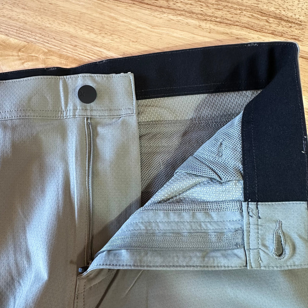Hurley Shorts Mens 30 NEW