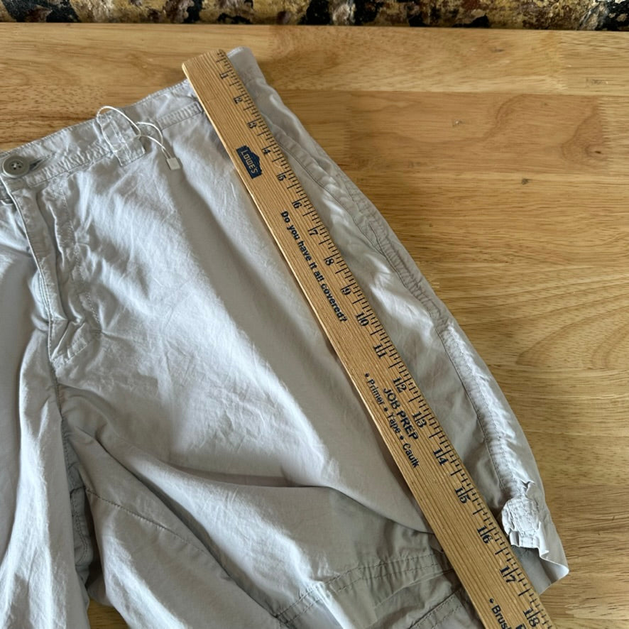 Columbia Mens 34 Tan Shorts