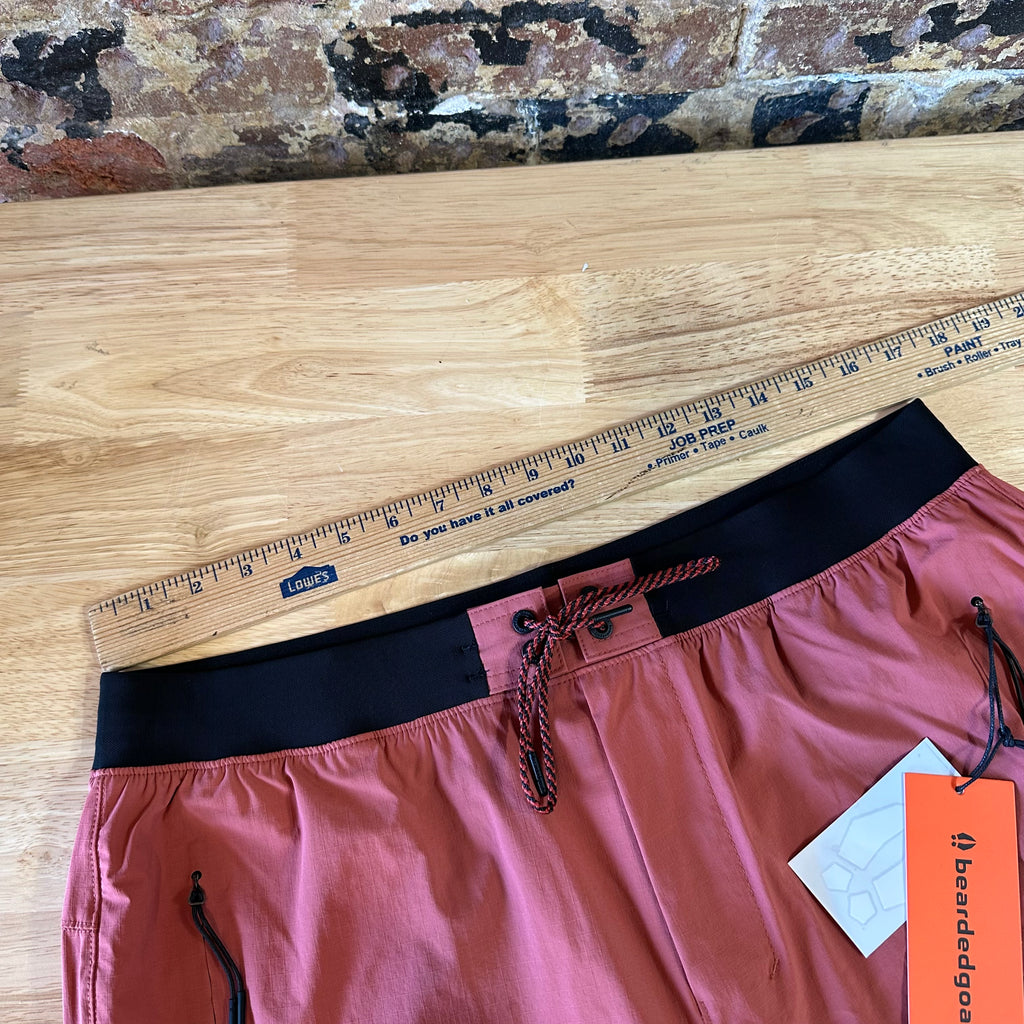 Bearded Goat Mens XL Shorts NEW
