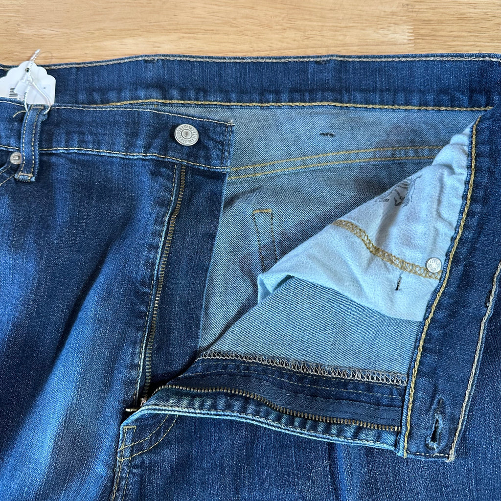 Levi's 513 Mens 38x32 Blue Jeans