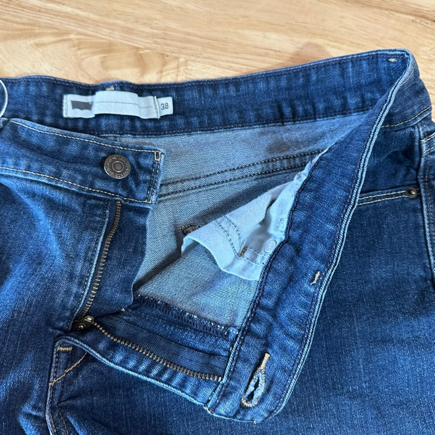 Levi's Jean Shorts Womens 32