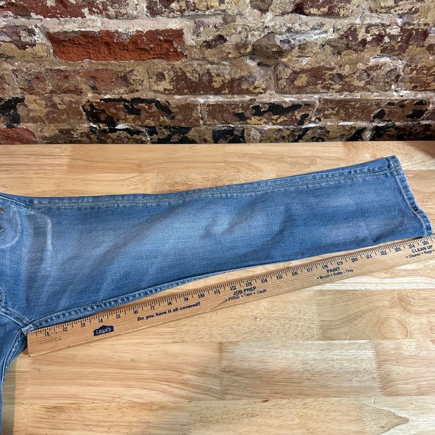 Miss Me Capri Jeans Womens 26
