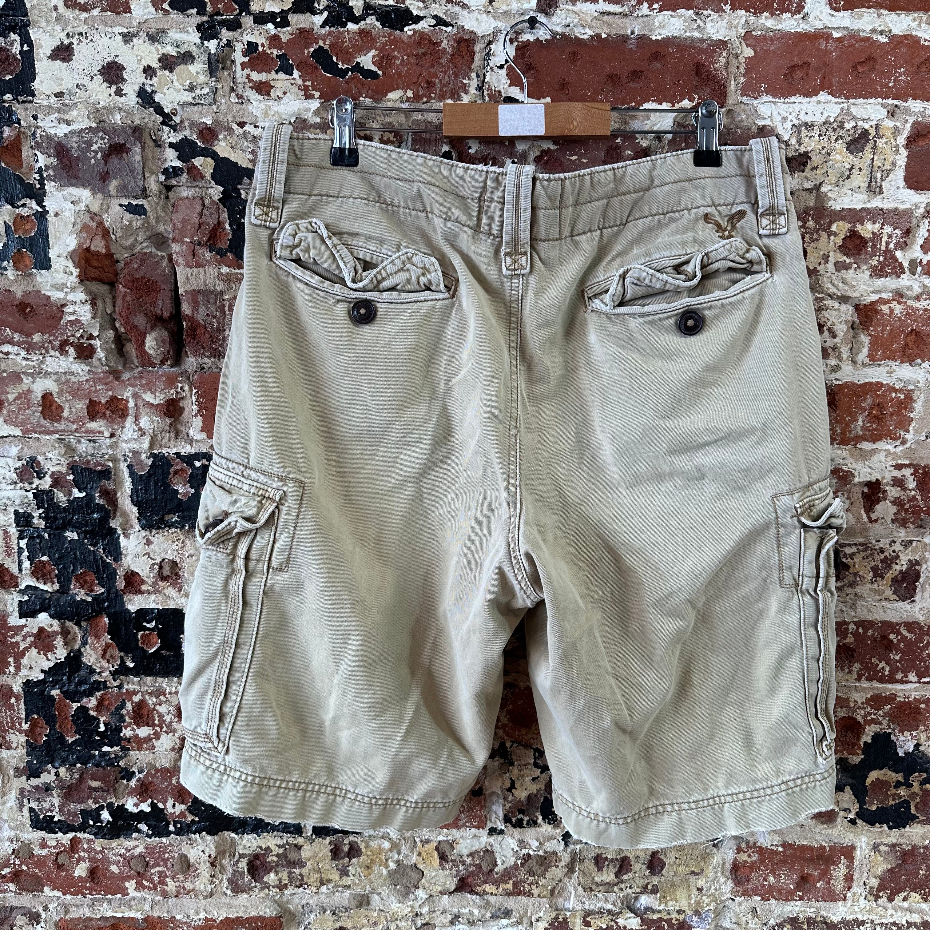 American Eagle Outfitters Classic Cargo Shorts Mens 34 Tan 10.5" inseam