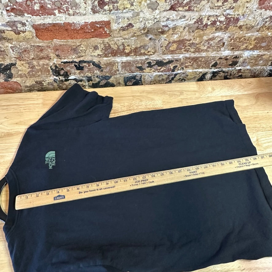 North Face Mens Small S/S T-Shirt