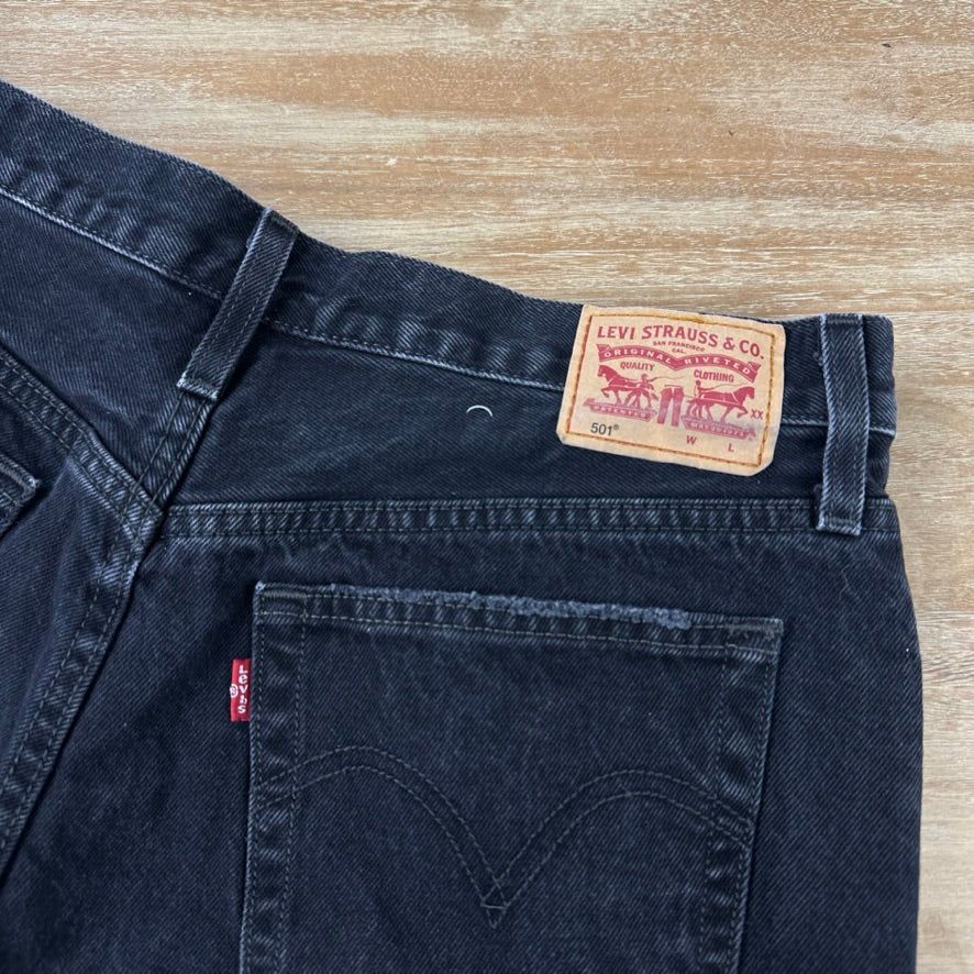 Levi's Cut Off Denim Black Jean Shorts Womens 32 Distressed - 33x2"