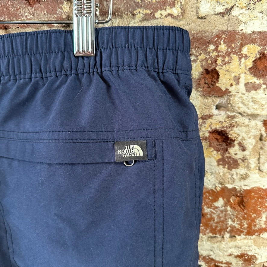 North Face Mens Medium Shorts