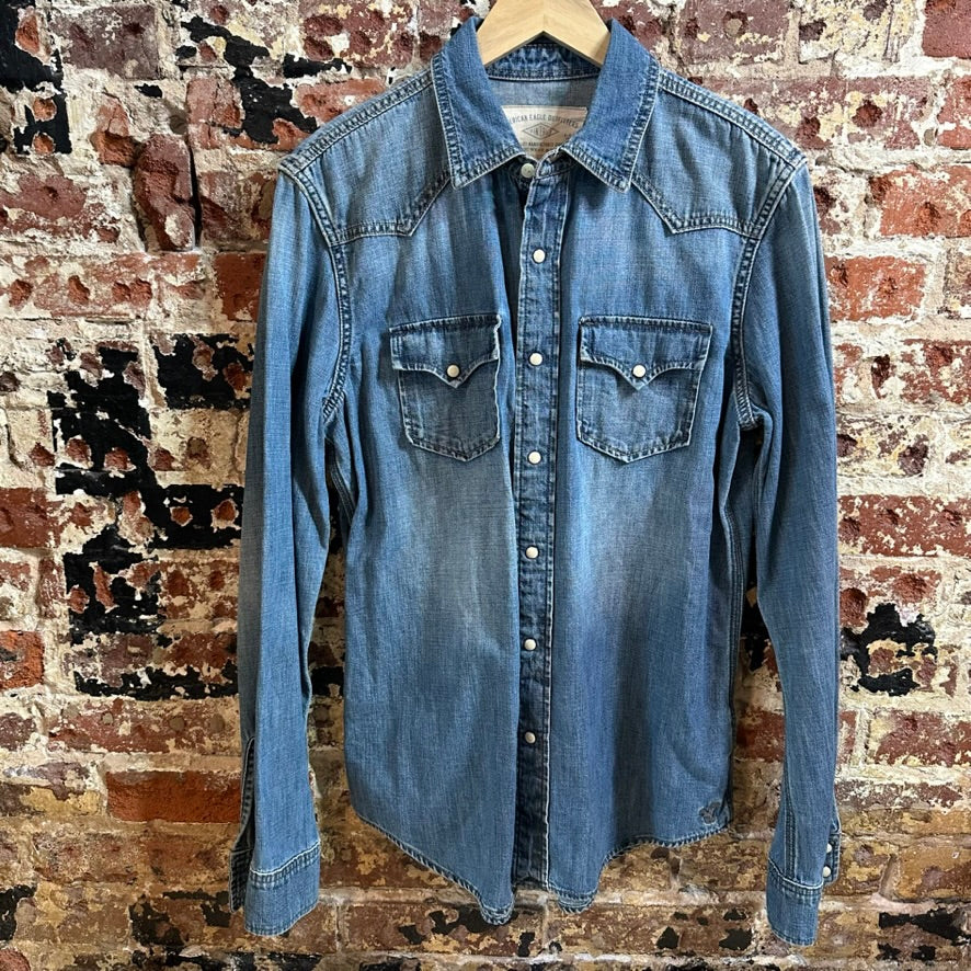 American Eagle Mens Medium Jean Shirt