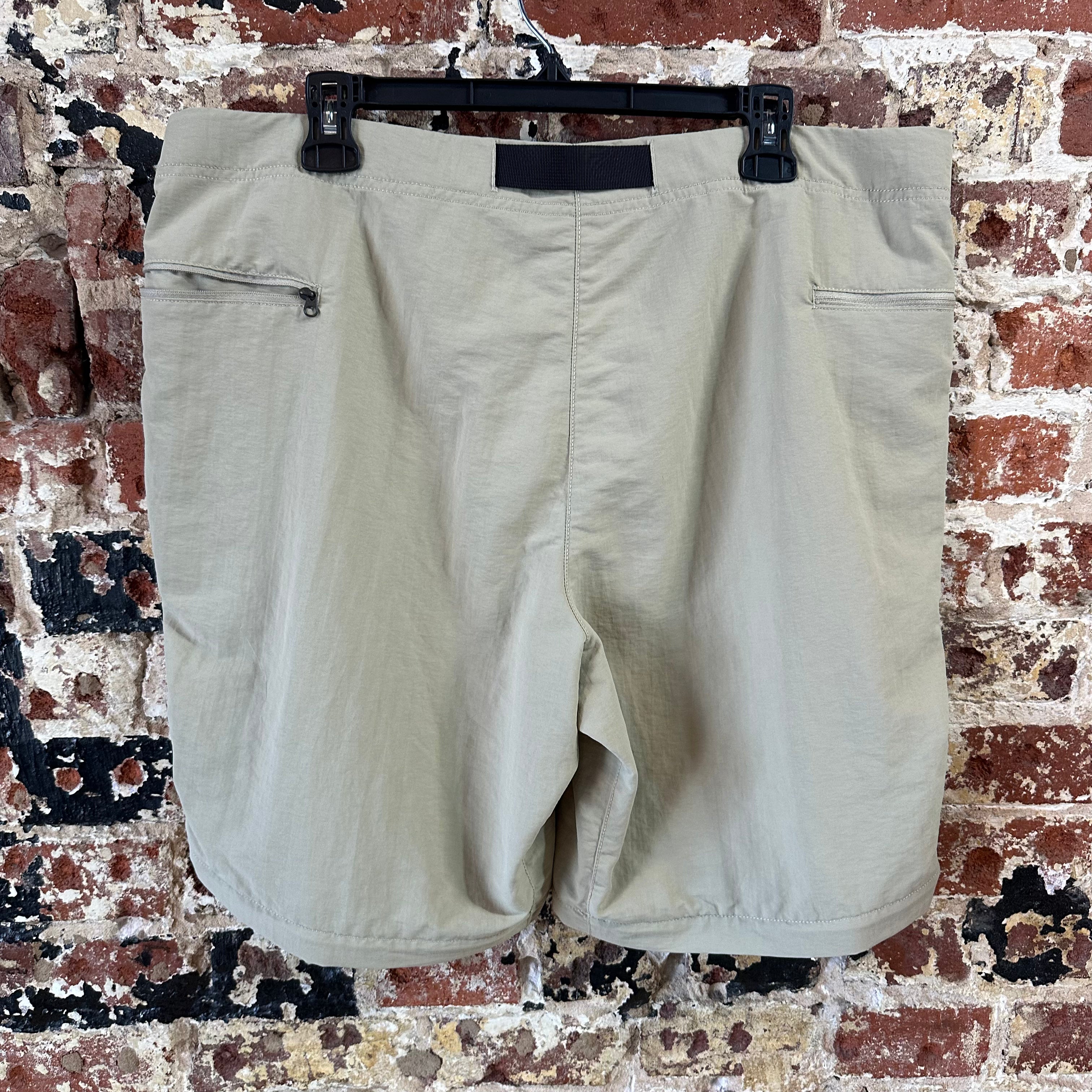 North Face Shorts Mens 38
