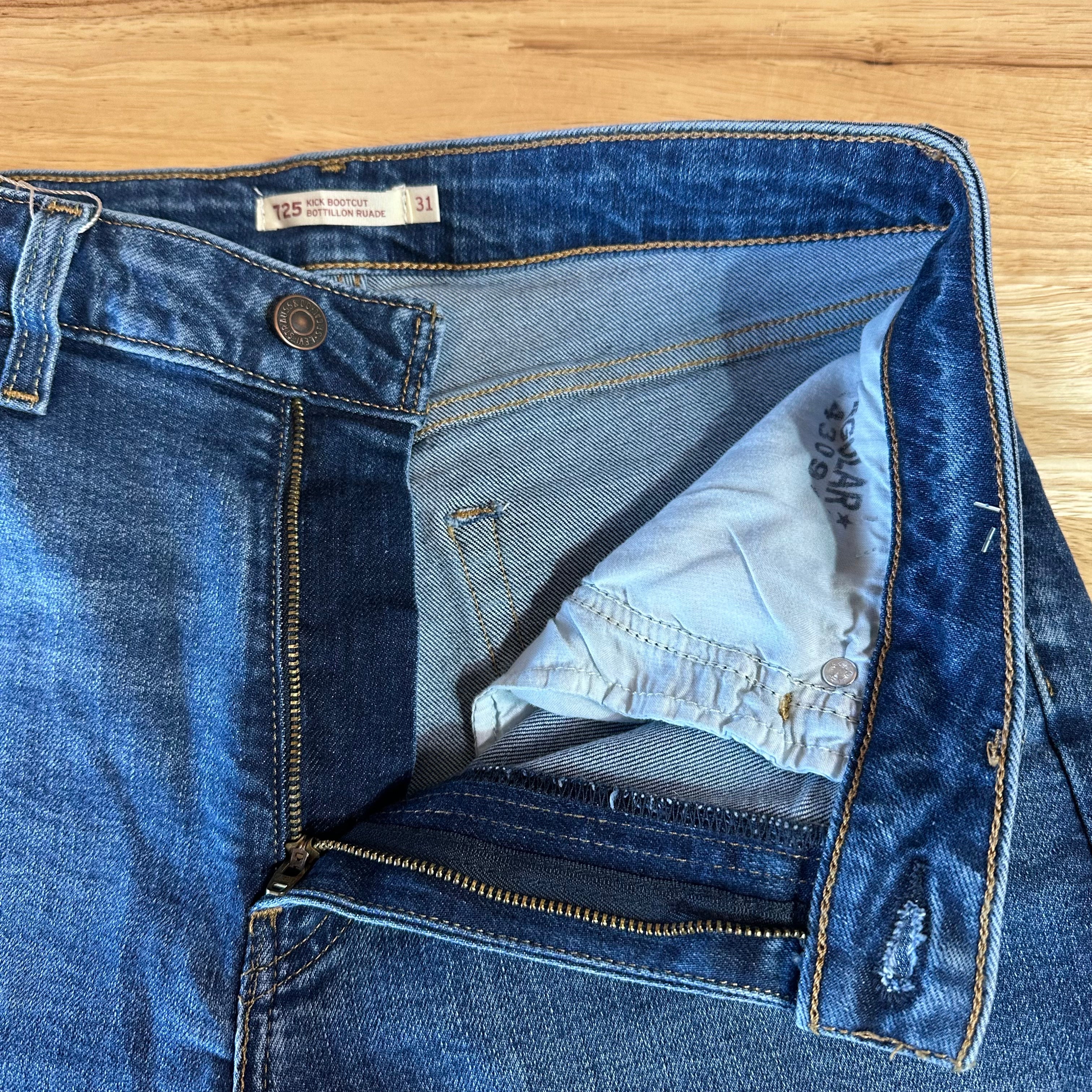 Levi's Womens 31 Kick Bootcut Jeans