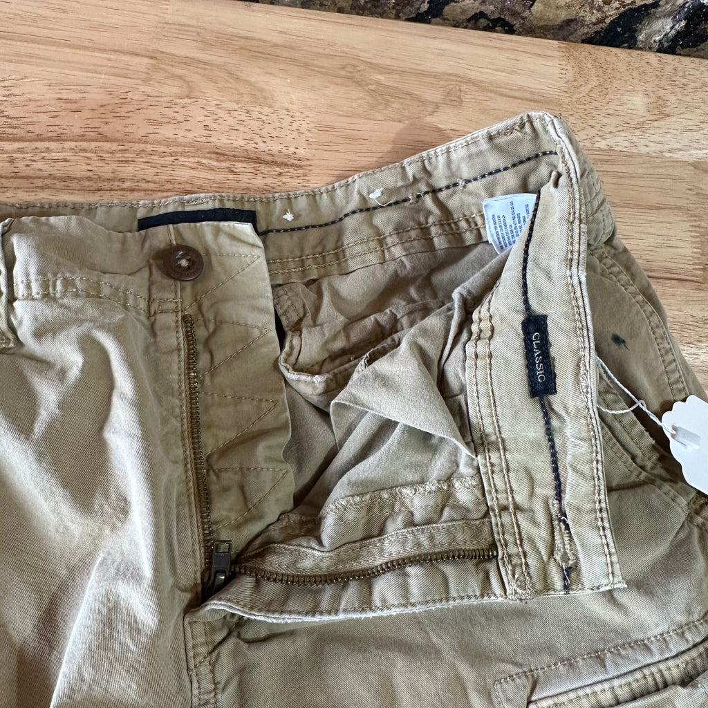 American Eagle Outfitters Classic Cargo Shorts Mens 31 Tan 9.5" inseam