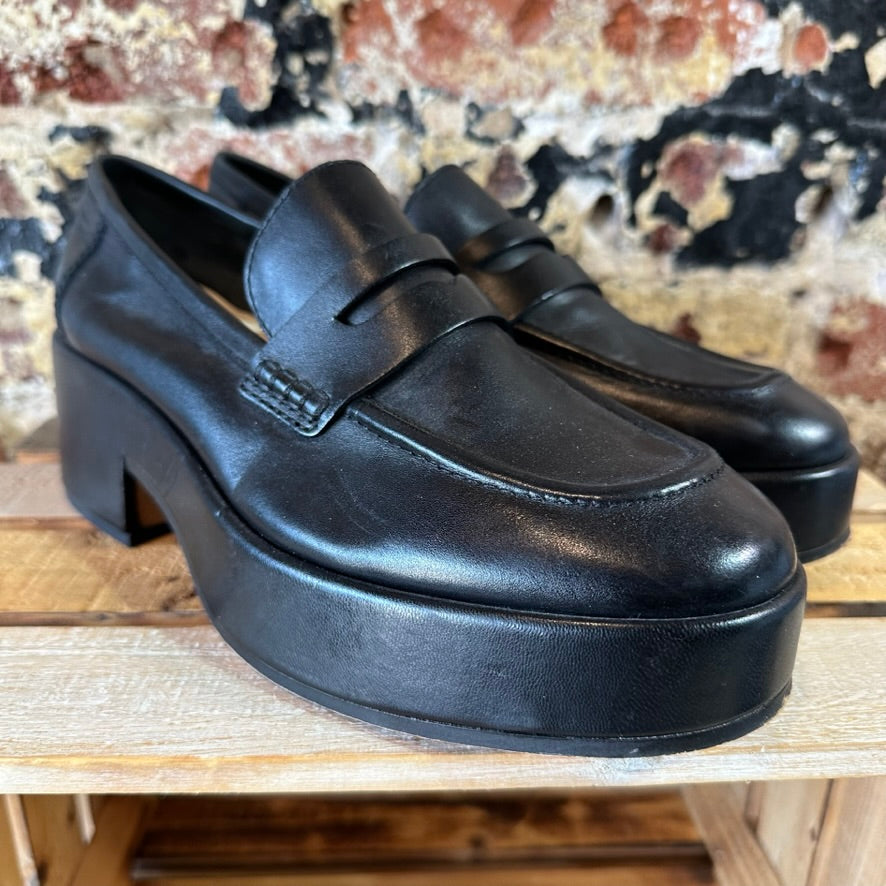 Dolce Vita Womens 8.5 Shoes