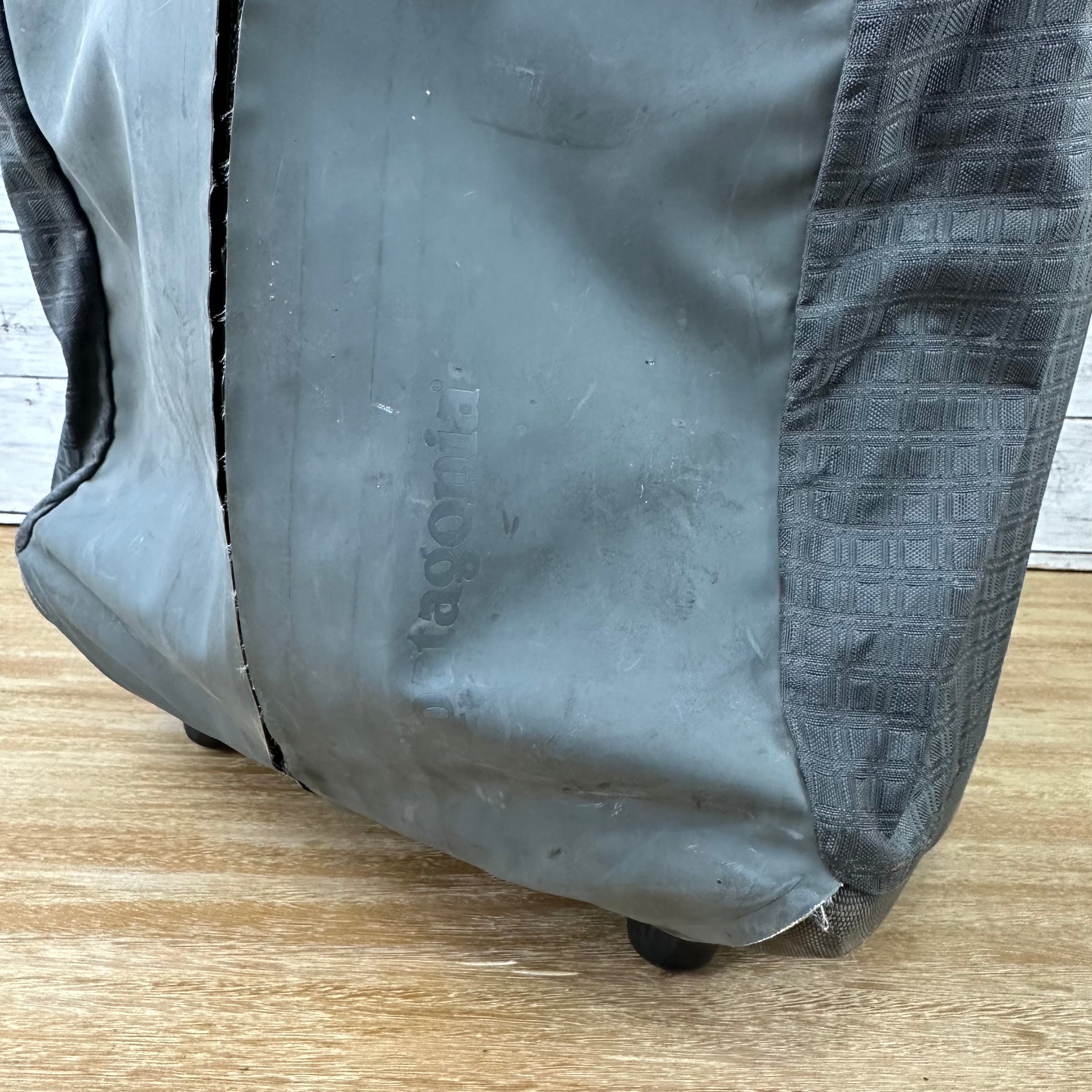 PATAGONIA gray Weathershed Sultan Rolling Duffel Travel Luggage Suitcase Bag