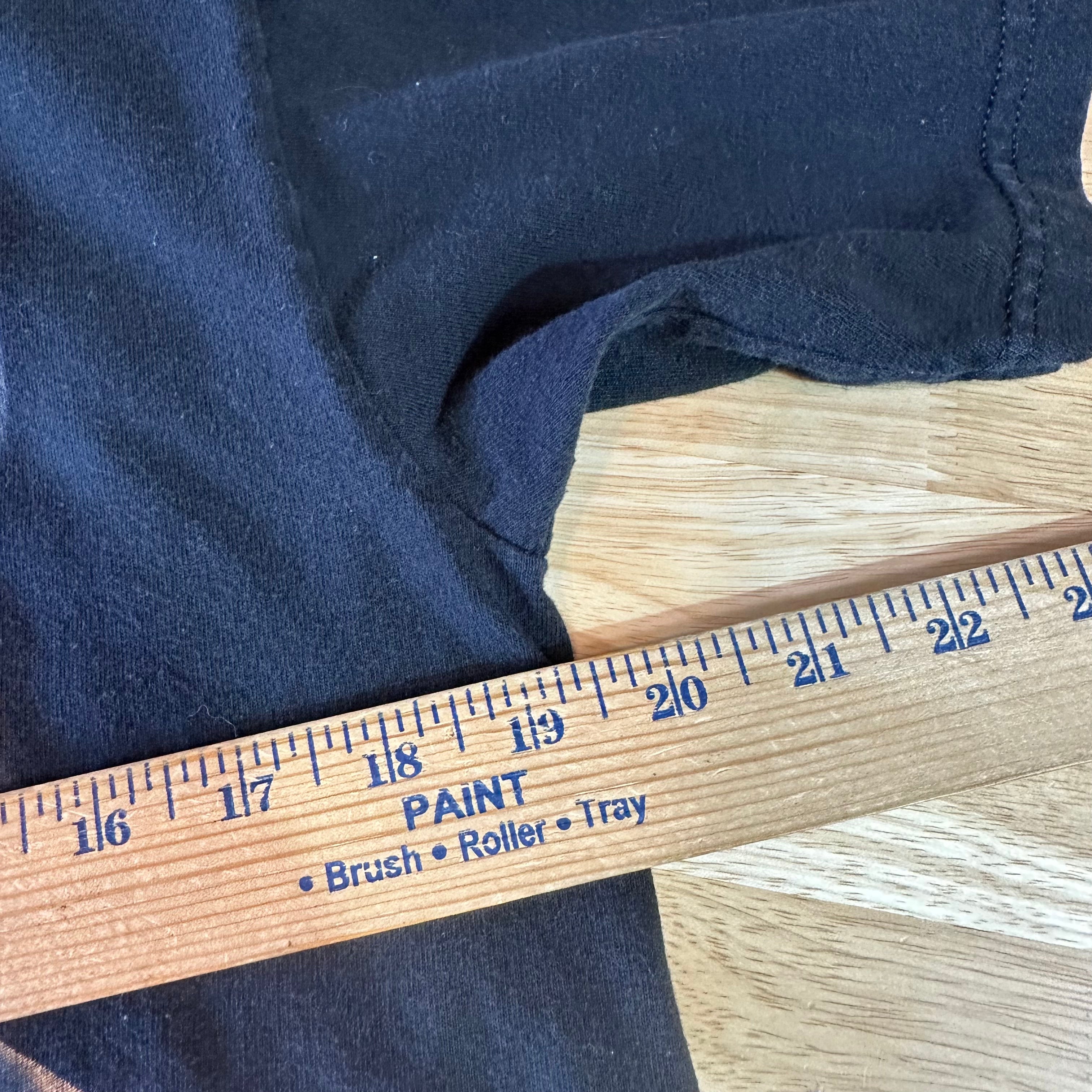 Garth Medium S/S Black T-Shirt