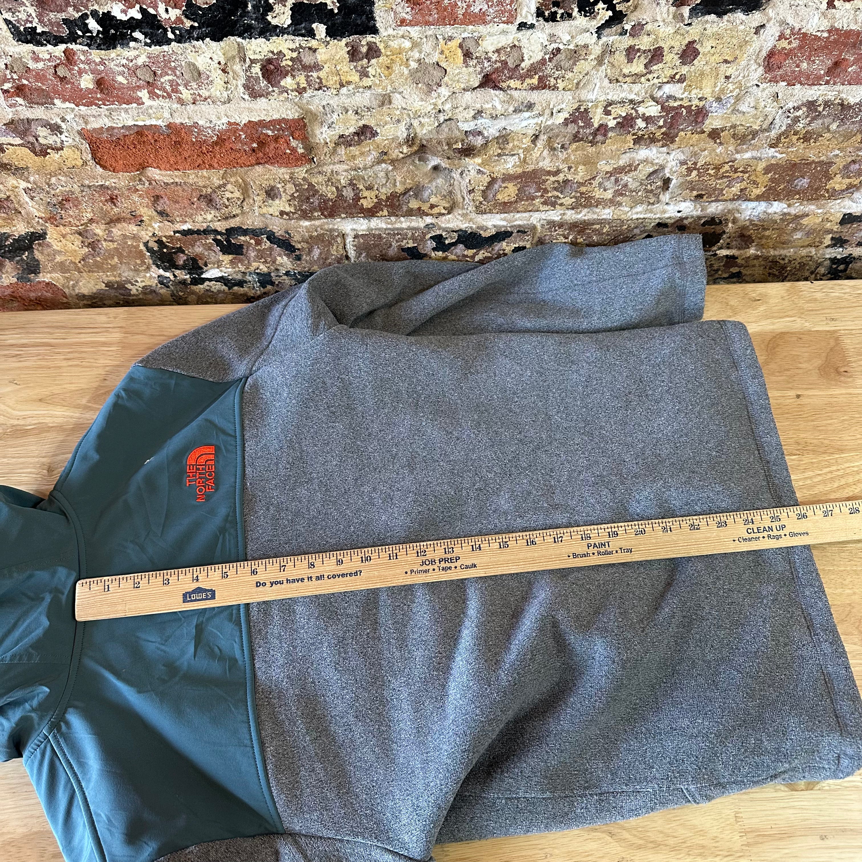 North Face Mens Medium Jacket