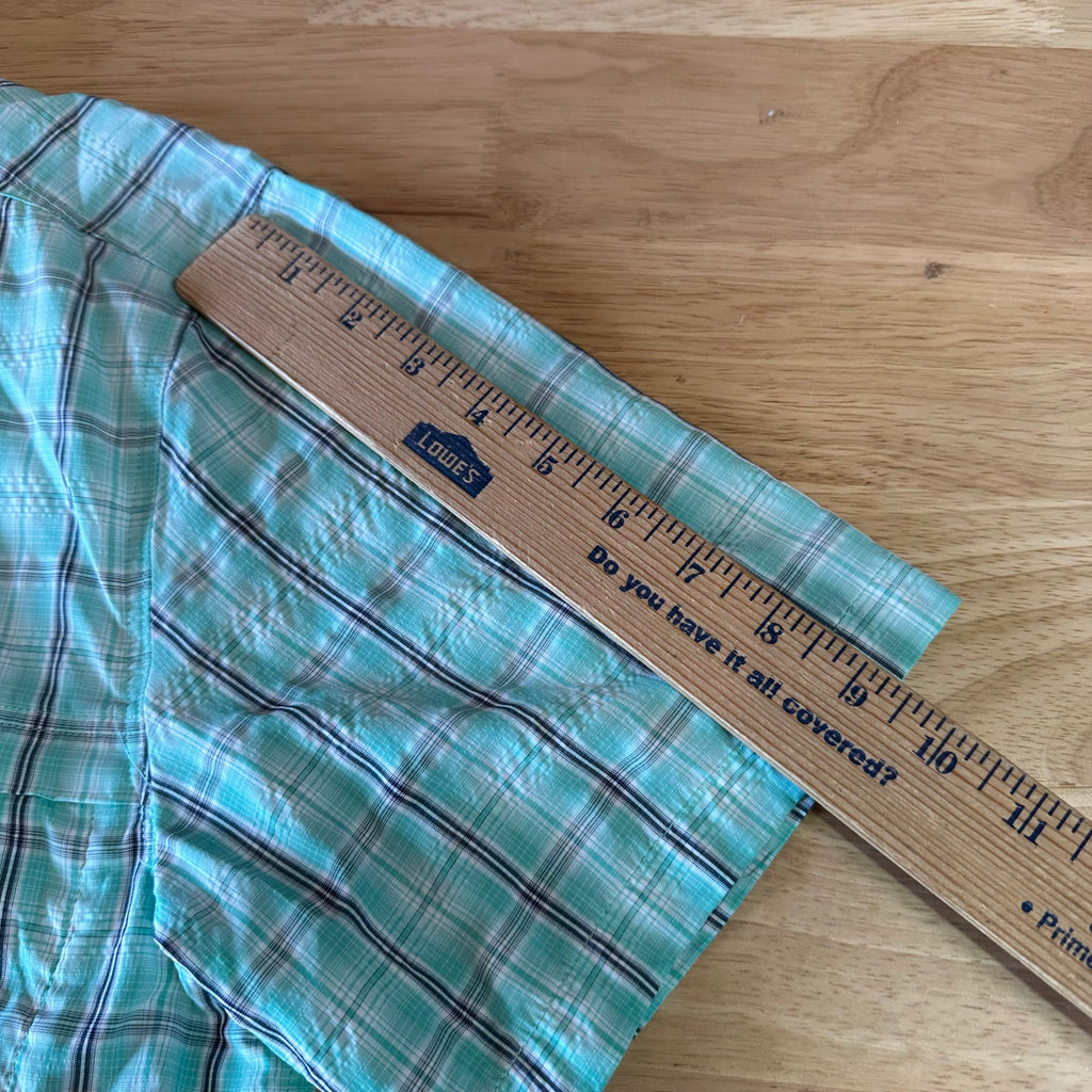 Simms Mens Large Button Up Shirt