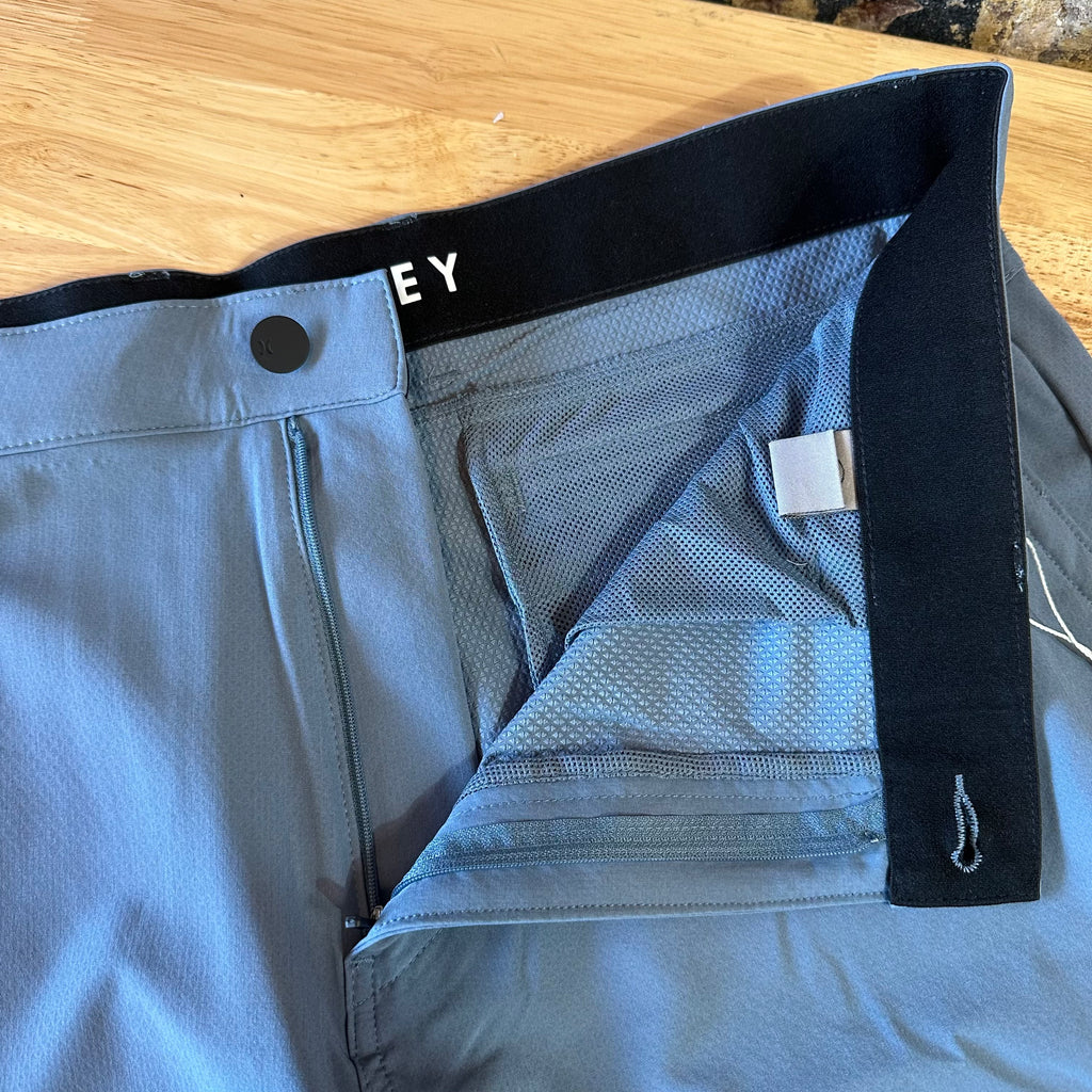 Hurley Shorts Mens 38 NEW