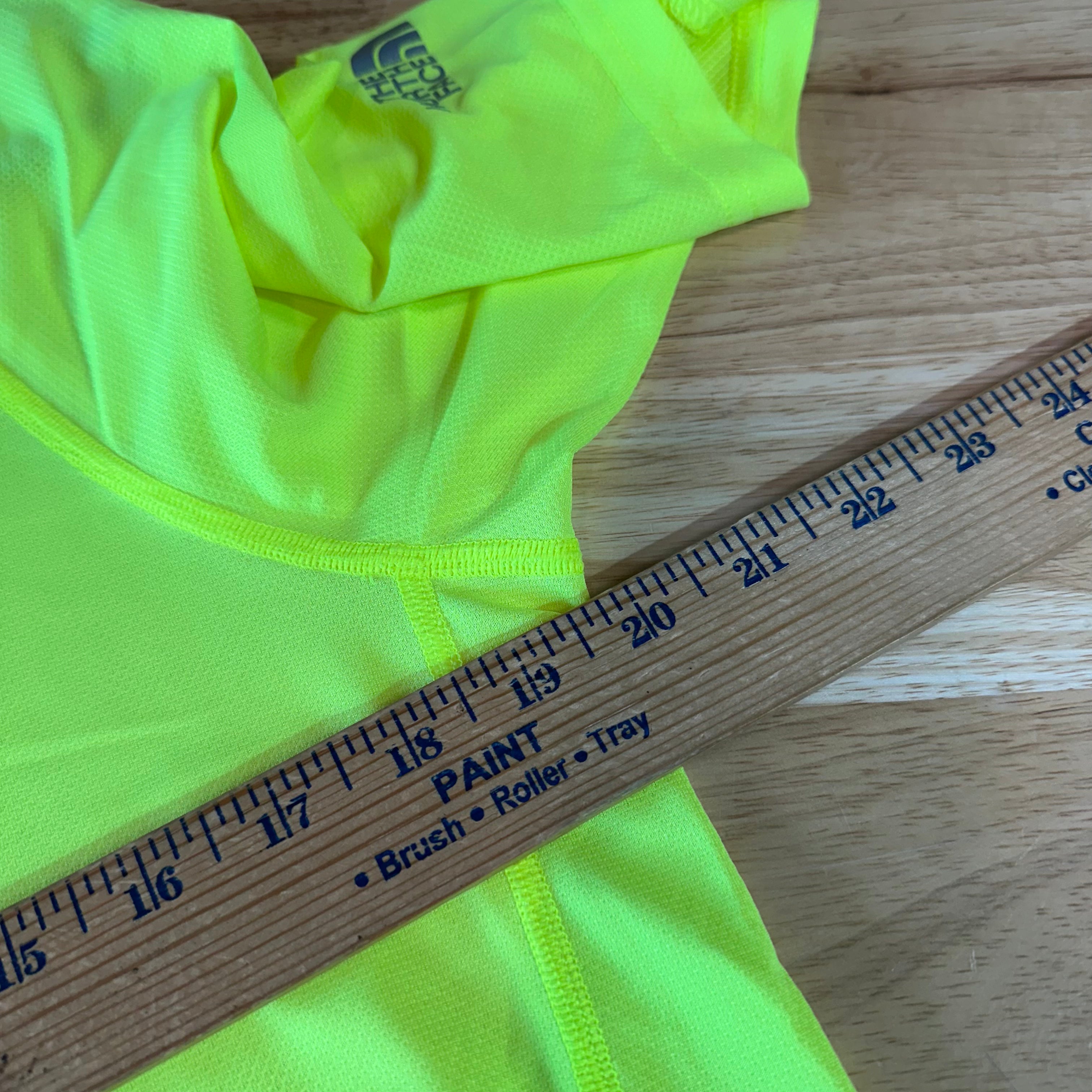 North Face Small S/S Green T-Shirt