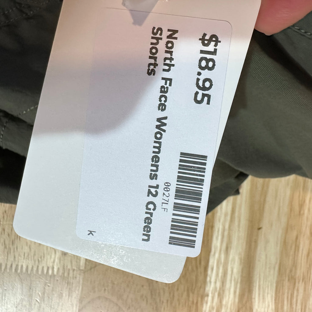 North Face Womens 12 Shorts