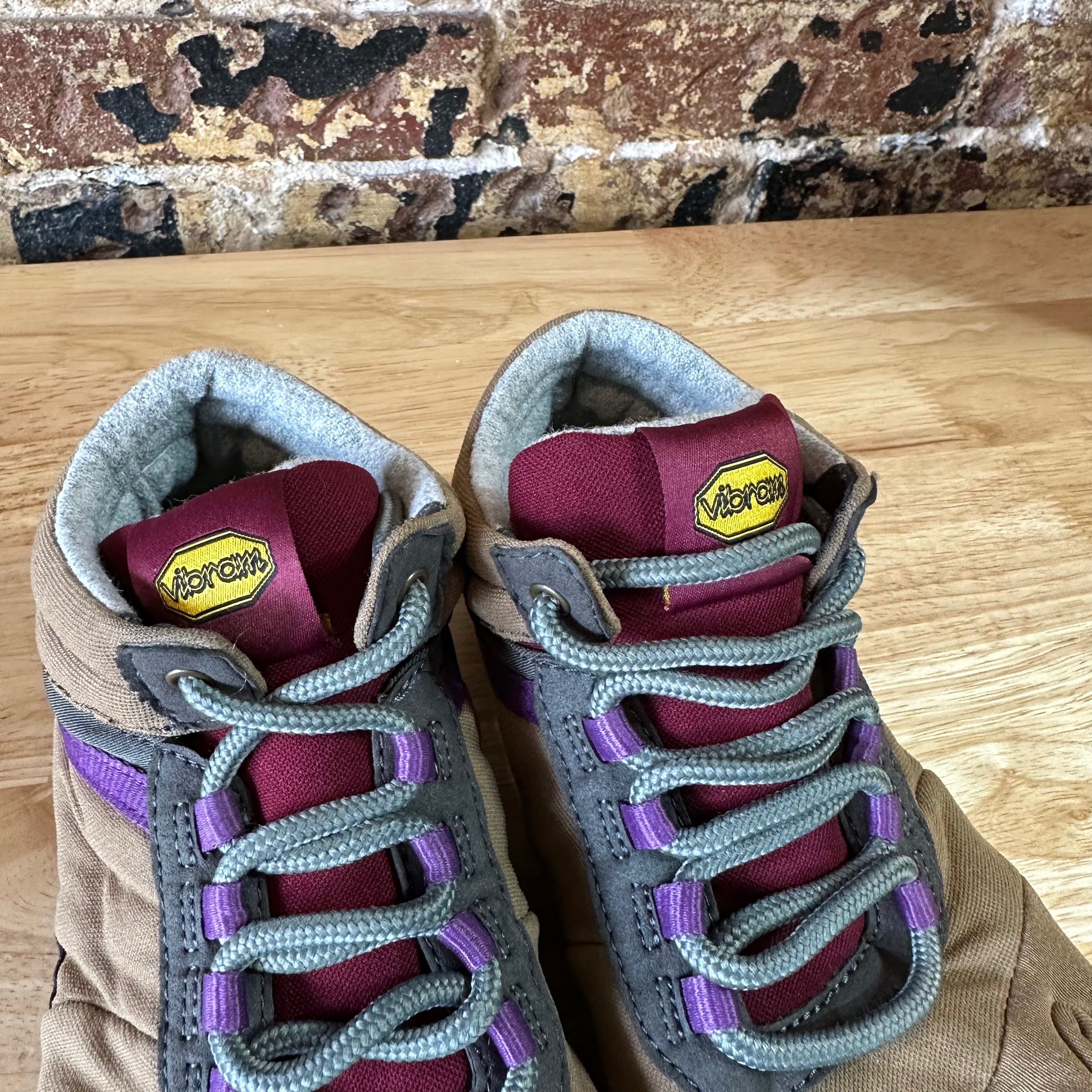 Fivefinger Womens 7.5-8 Brown Shoes