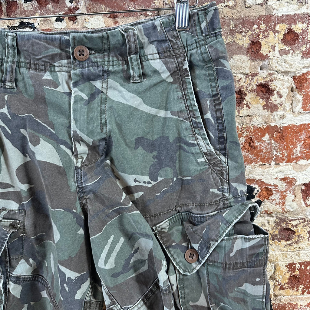 American Eagle Shorts Boys 26 Cargo Camo