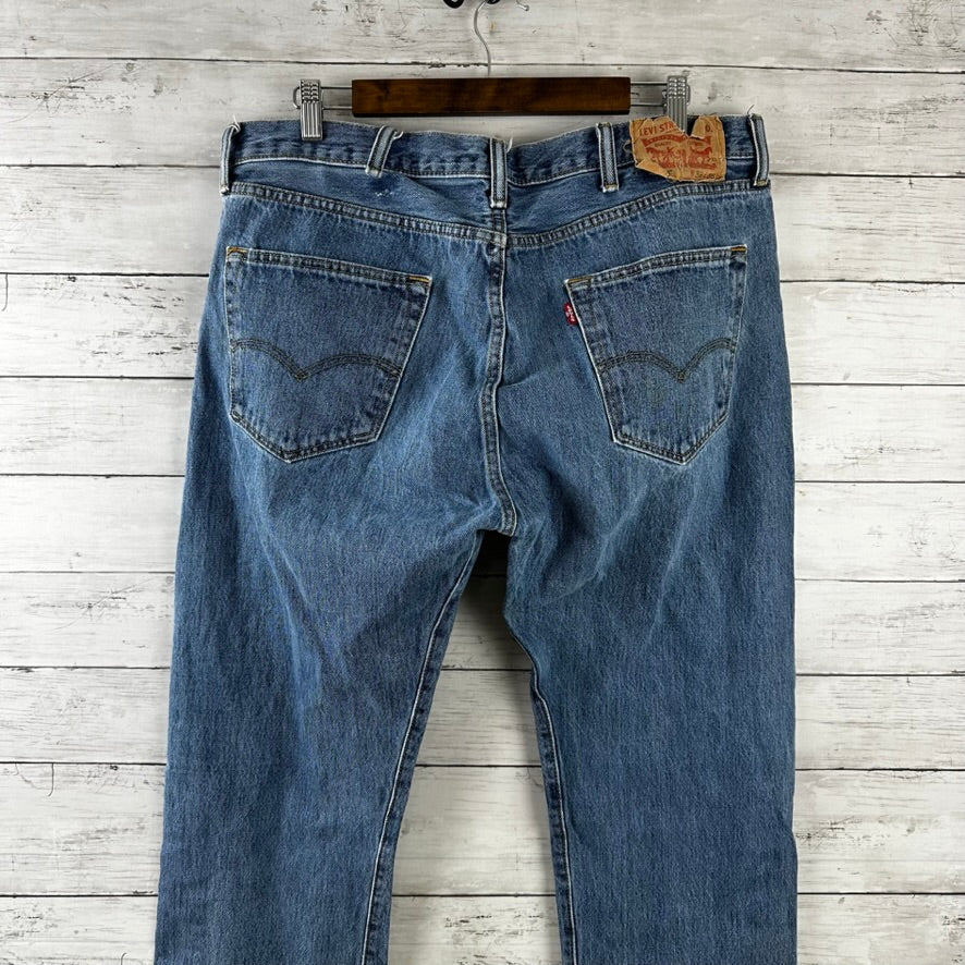 Levis 501 Jeans Mens 38x30 Straight Leg Button Fly Blue Denim