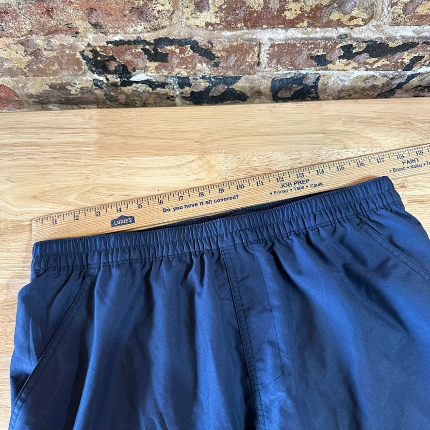 North Face Mens Medium Shorts