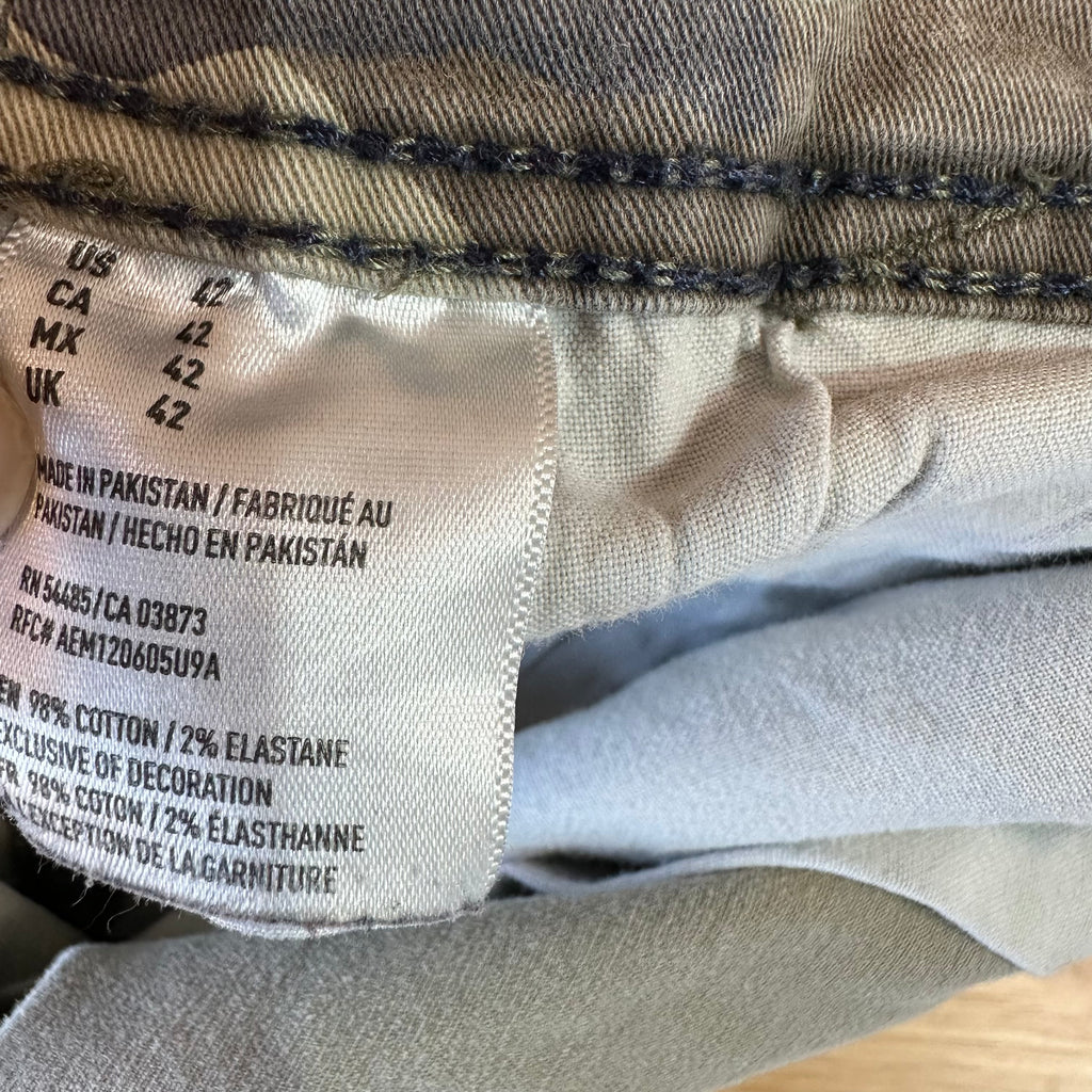 American Eagle Camo Cargo Shorts Men’s 42 Extreme Flex Army