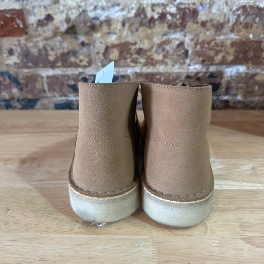 Clarks Mens 8 Chukka boots