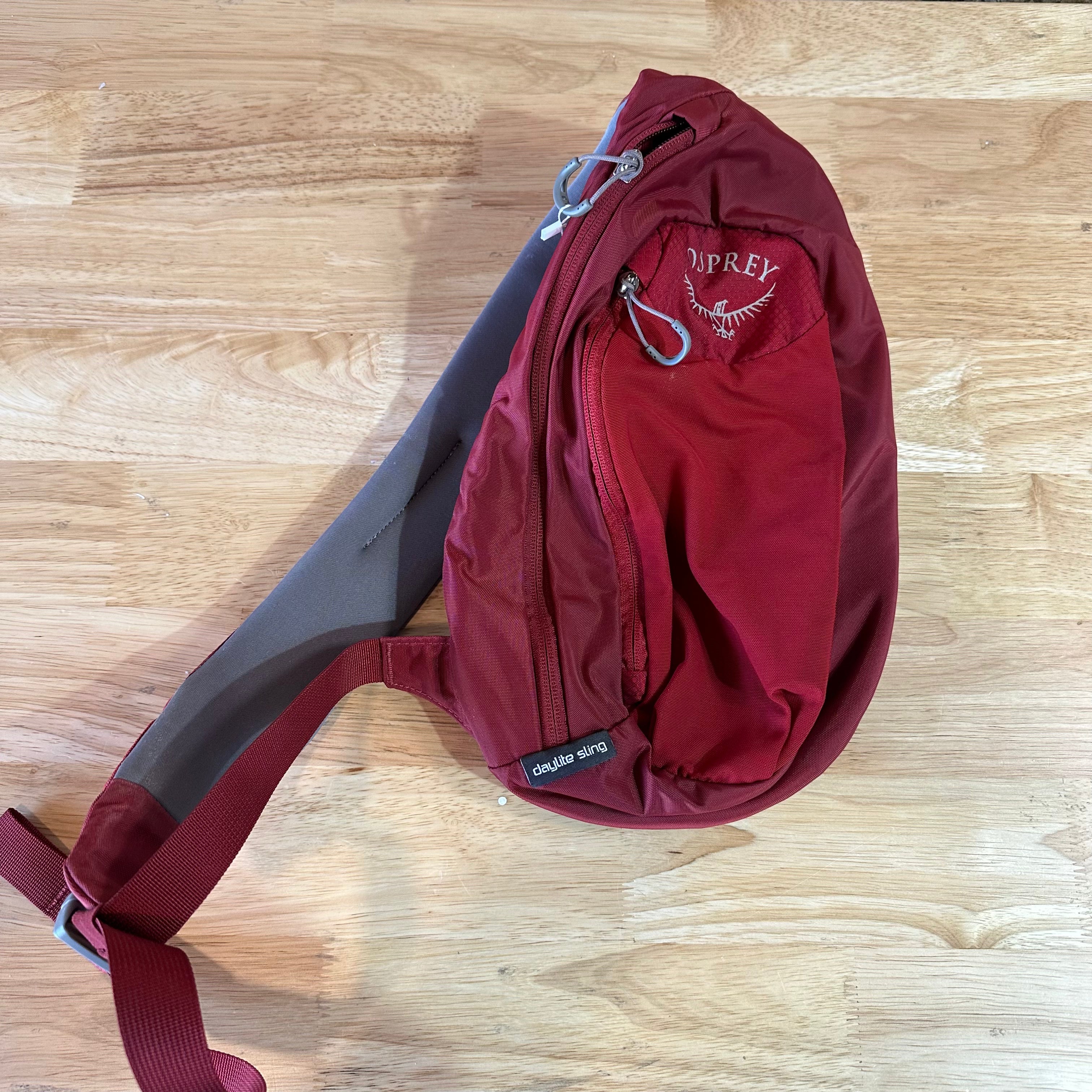 Osprey Daylite Sling Bag Crossbody Travel Sport Shoulder Backpack Red
