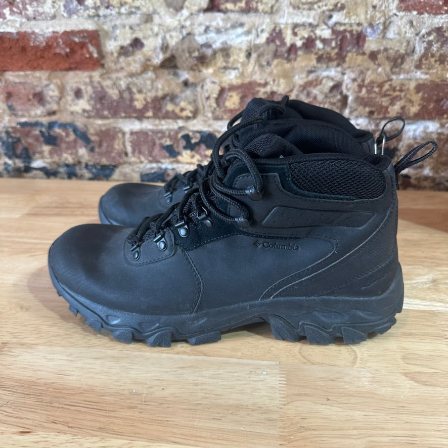 Columbia Mens 10.5 Black Hiking Boots