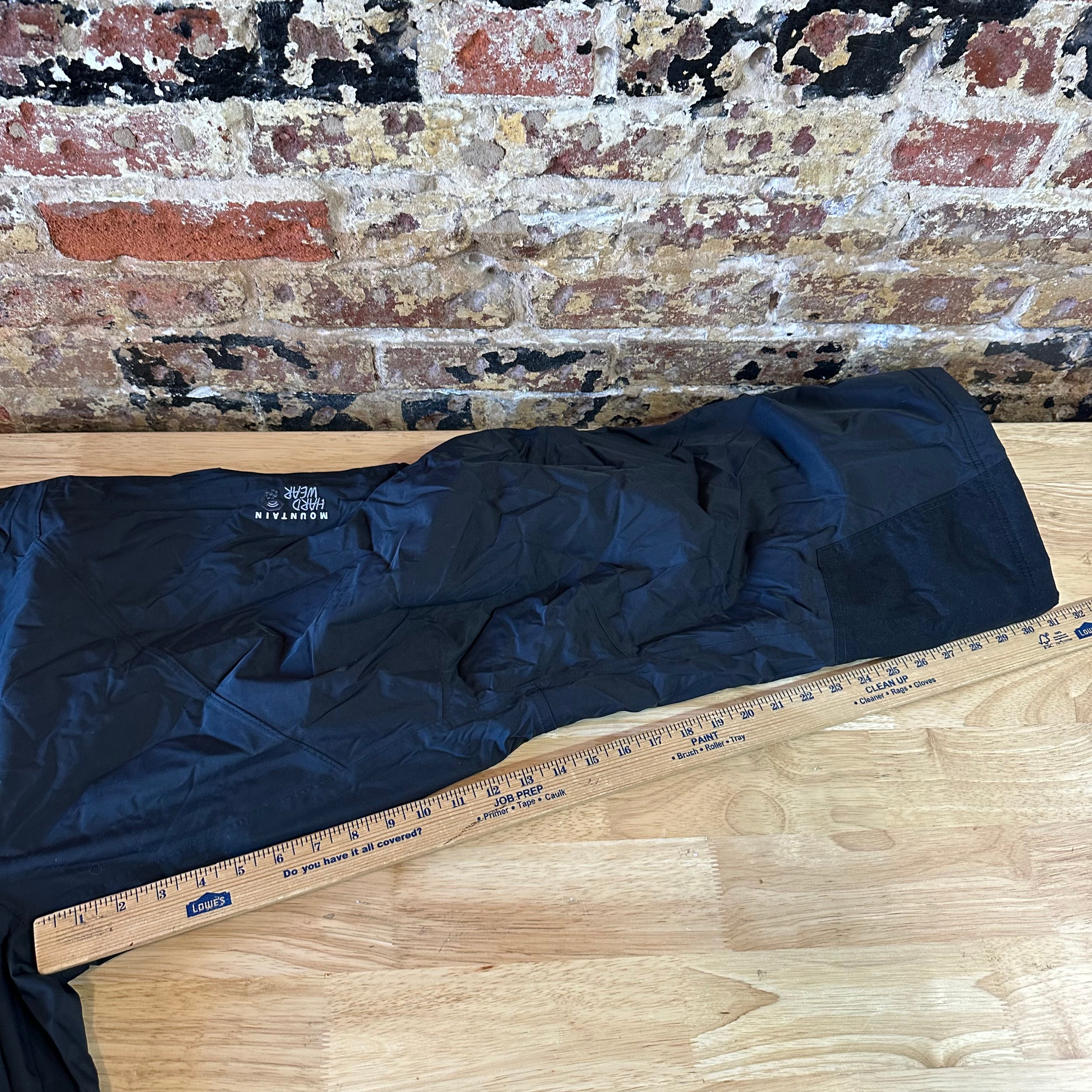 Mountain Hardwaer Snow Pants XL Ski Snowboard Insulated Winter Black 40x31"