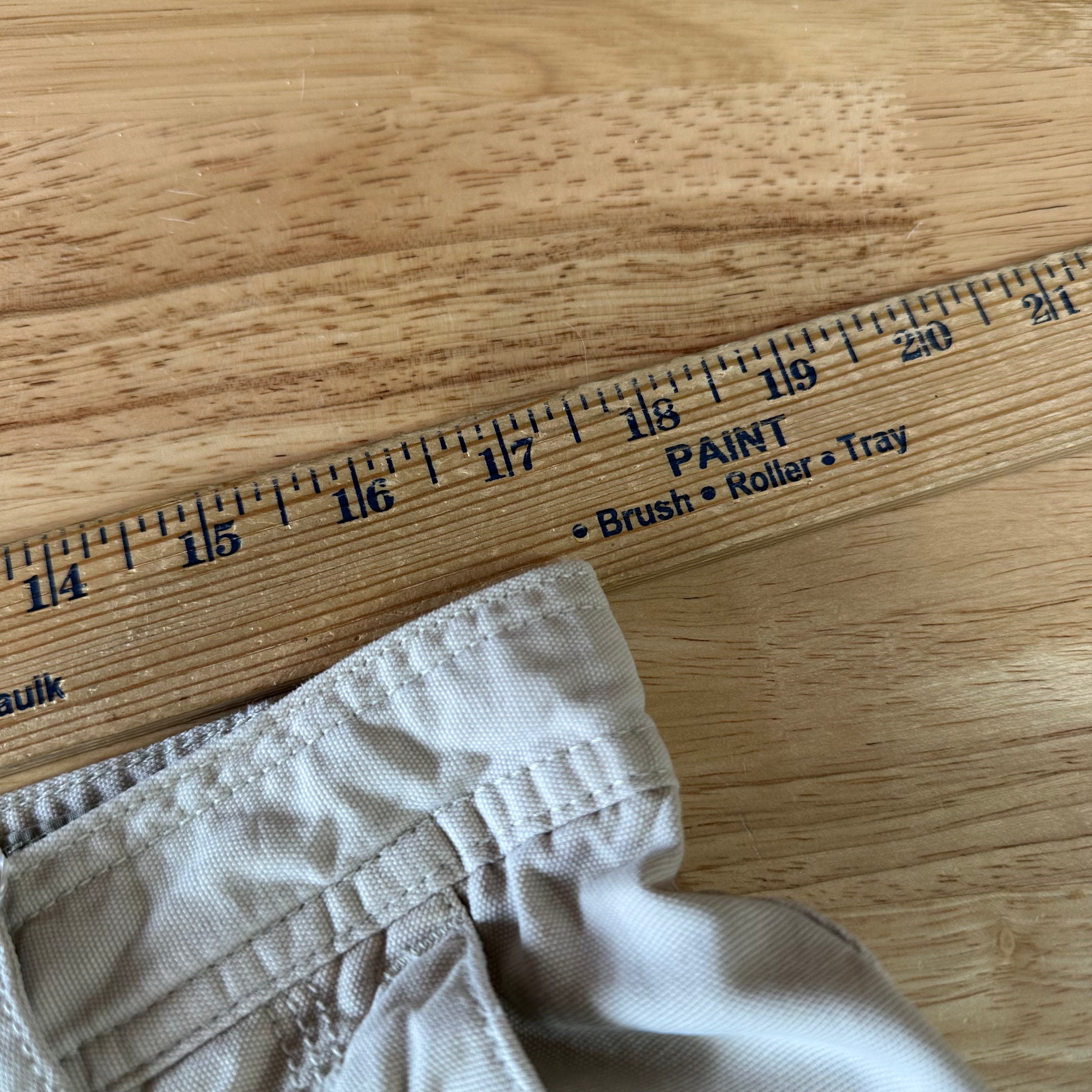 Columbia Shorts Men's Size XL Tan