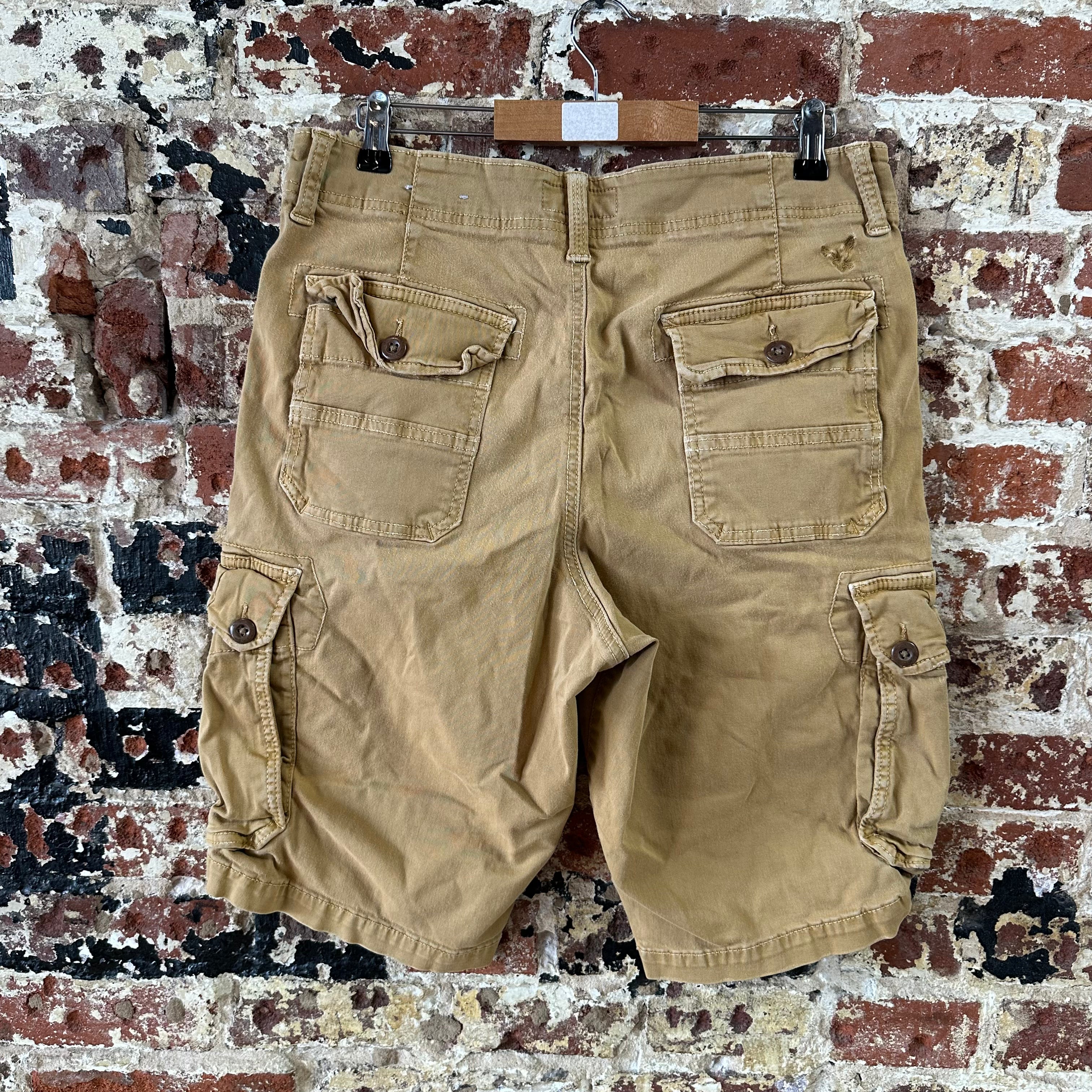 American Eagle Outfitters Longer Length Cargo Shorts Mens 33 Tan 12" inseam