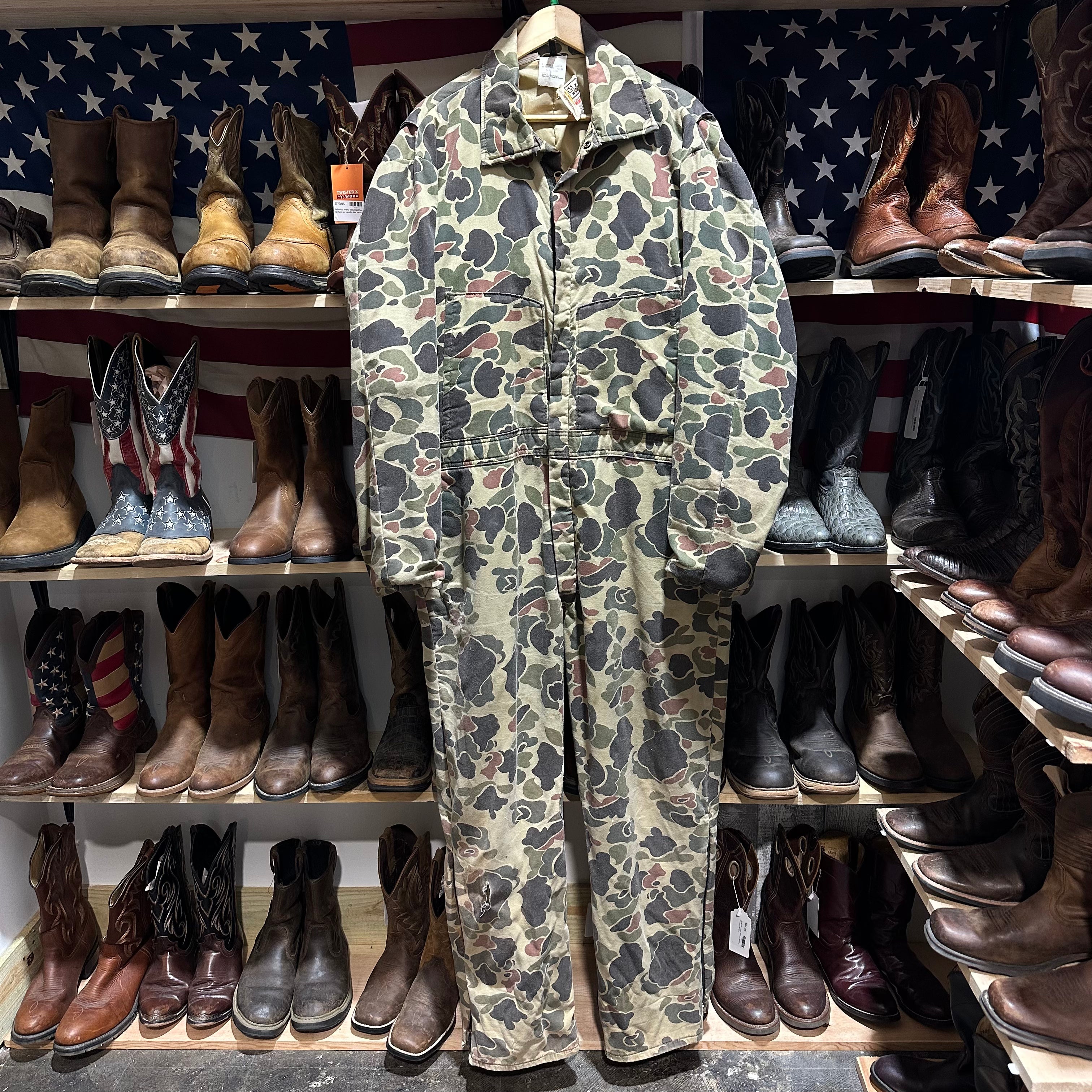 VTG Walls Mens XL Camo Coveralls