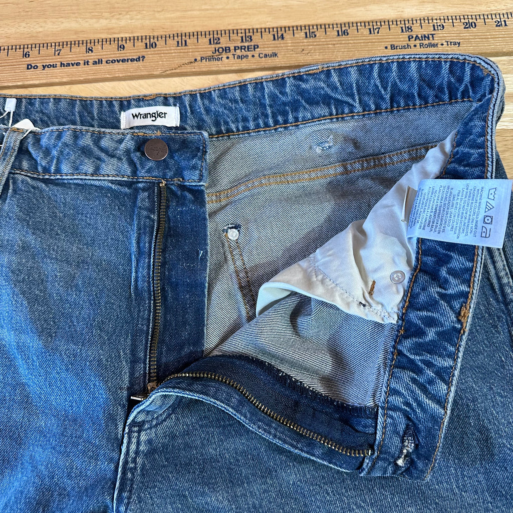 Wrangler Wide Leg Mens 35x32 Jeans NEW