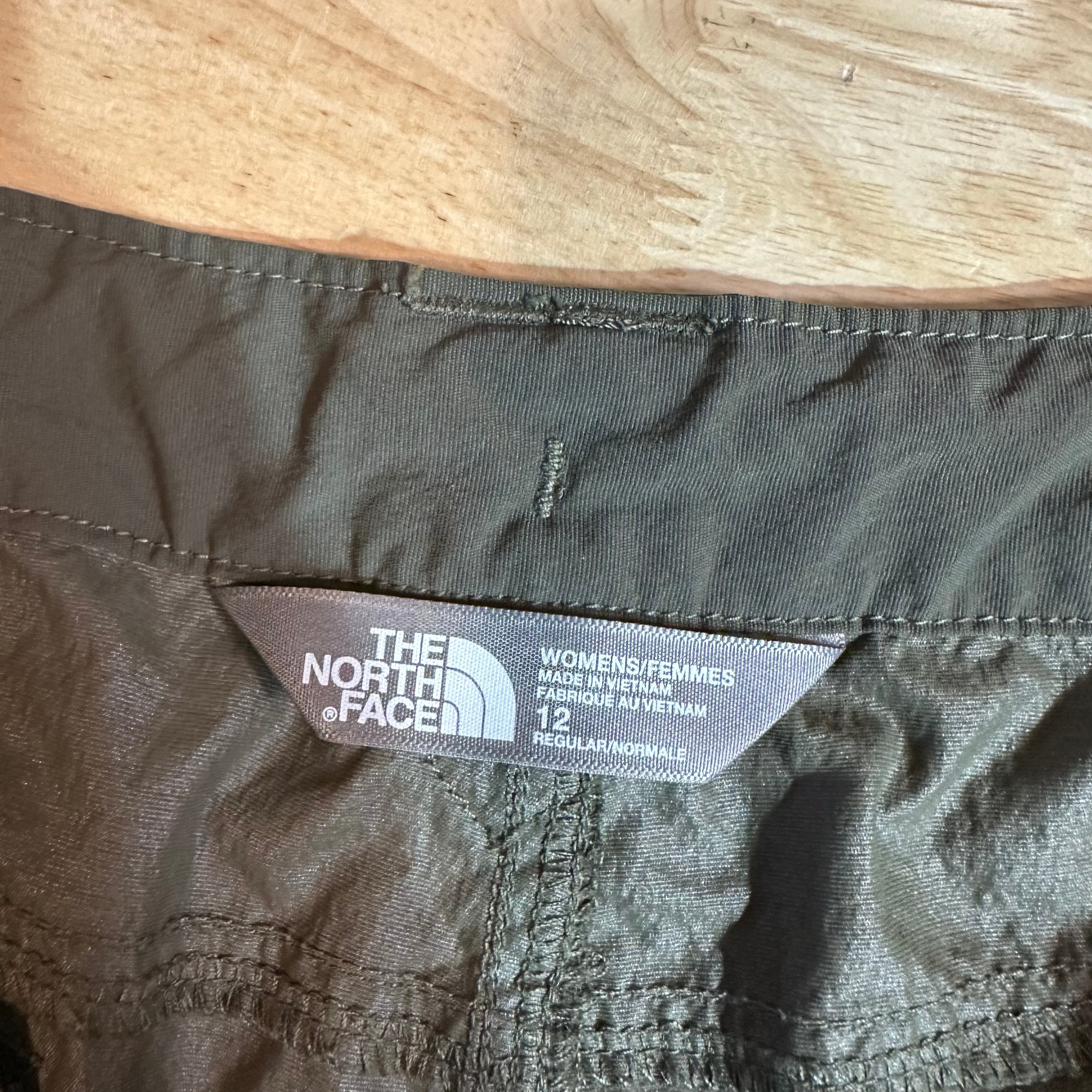 North Face Womens 12 Shorts
