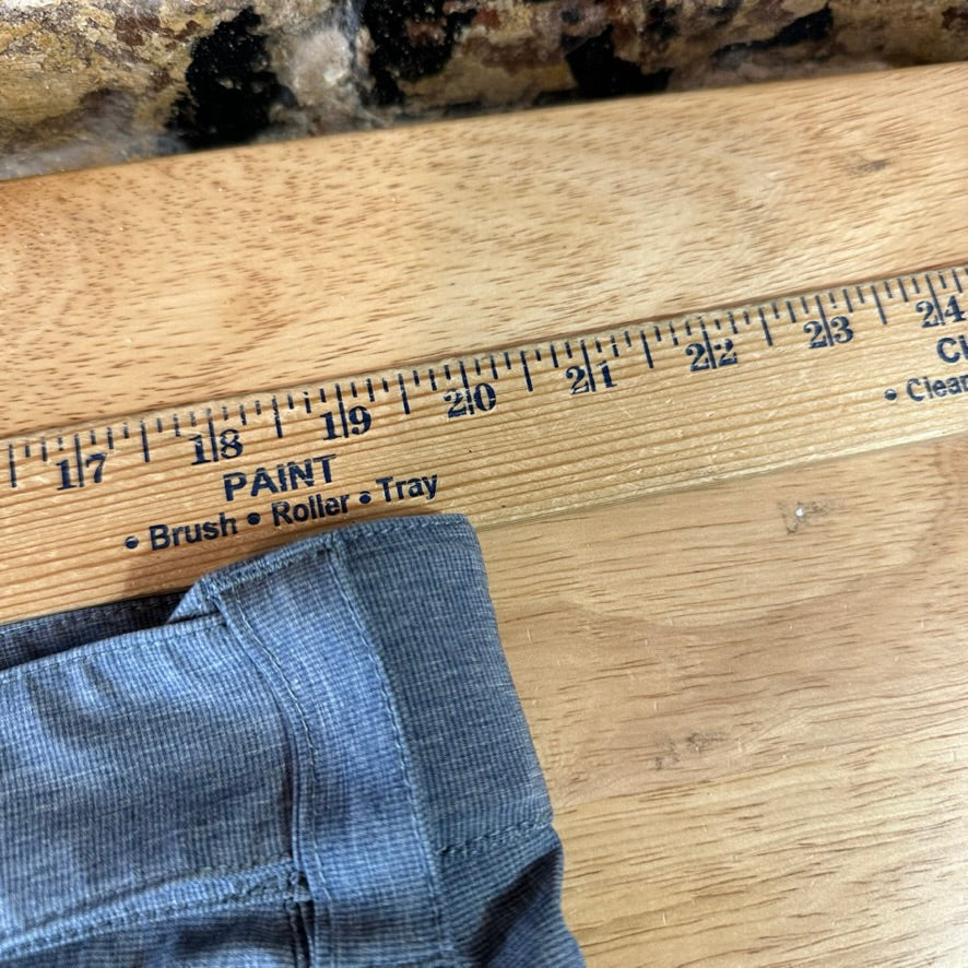 HUK Fishing Shorts Mens XL waist Blue Fishing Outdoor Hiking 8.5" inseam