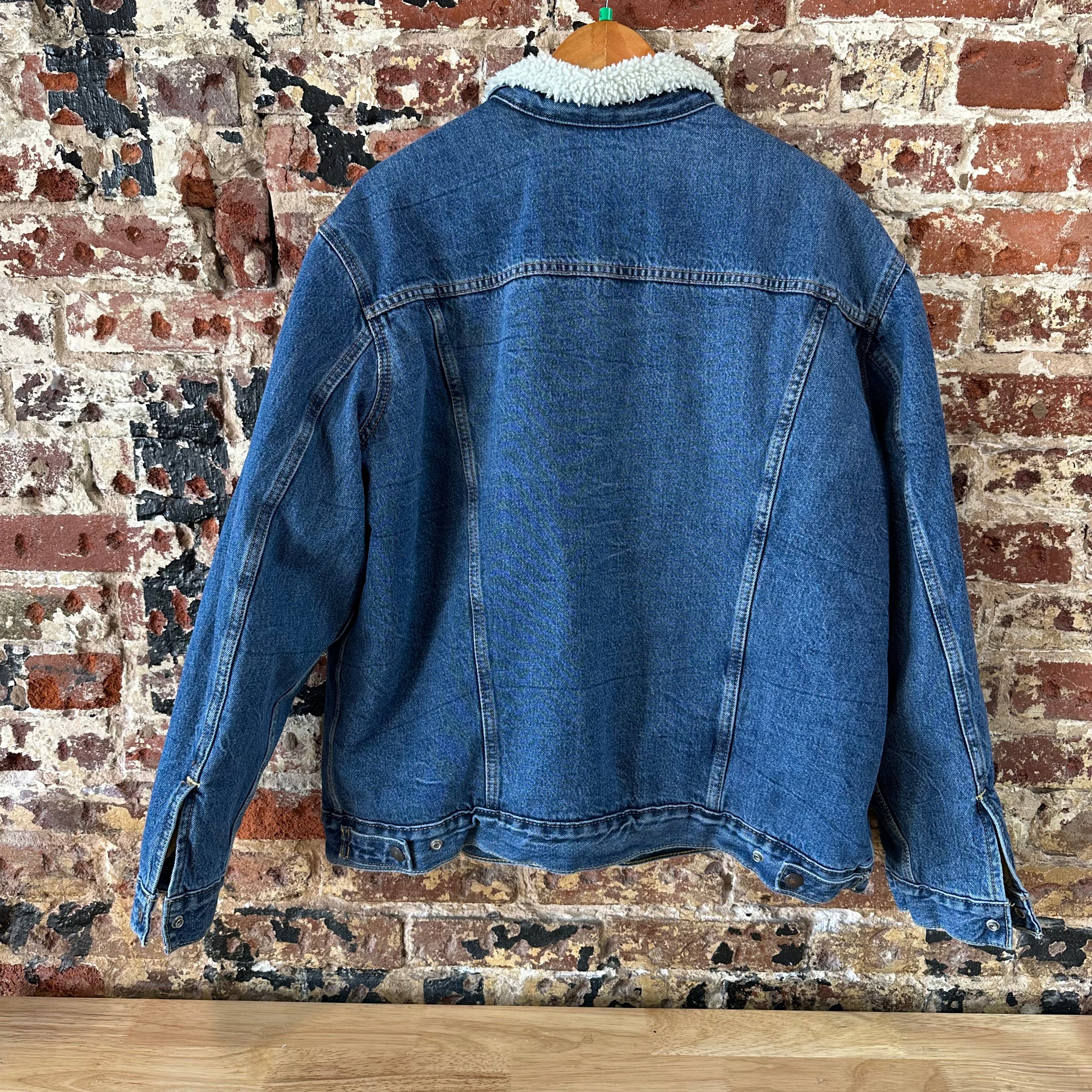 Levi's Jean Jacket Sherpa Lined Trucker Style Blue Denim Mens size XL Classic