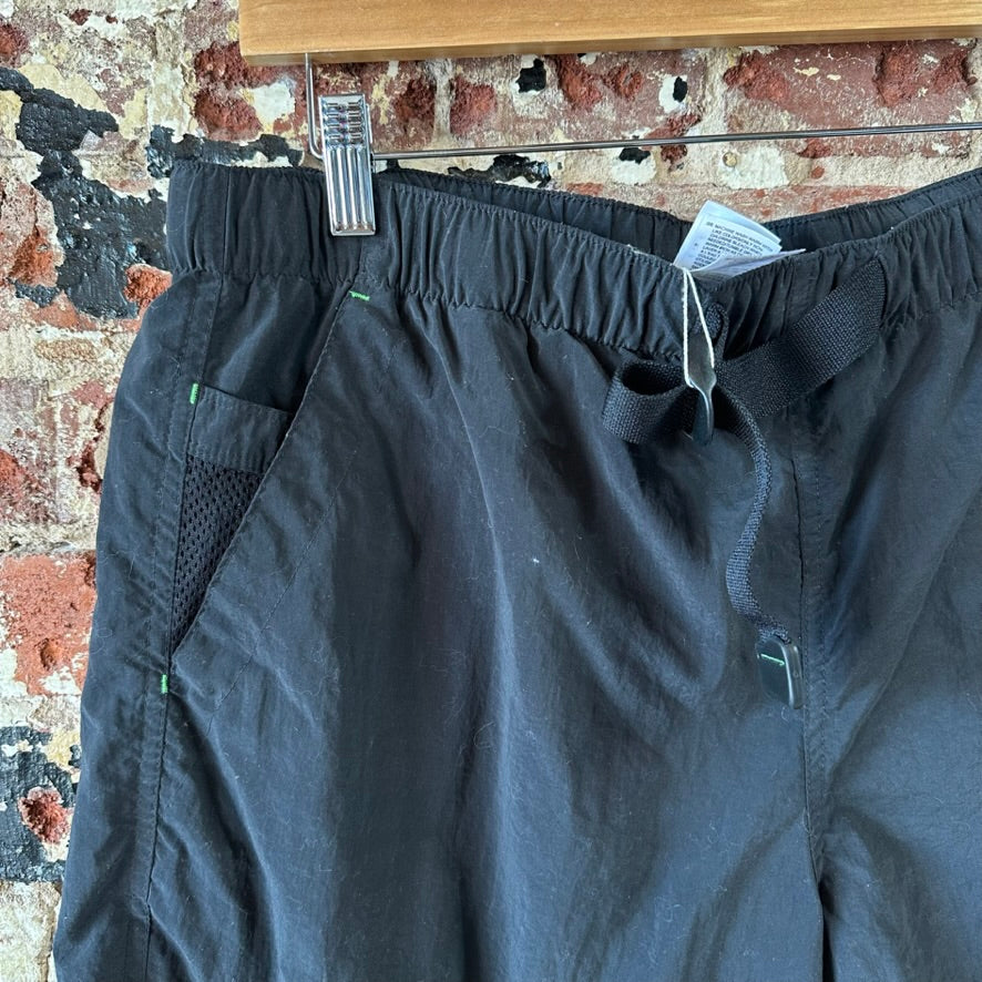 North Face Mens Medium Shorts