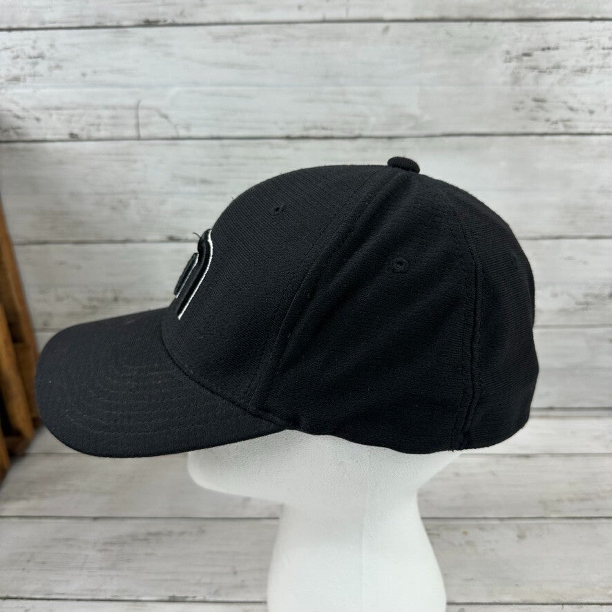 Travis Matthew Hat L-XL FlexFit Black Golf Cap Yupoong Polyester