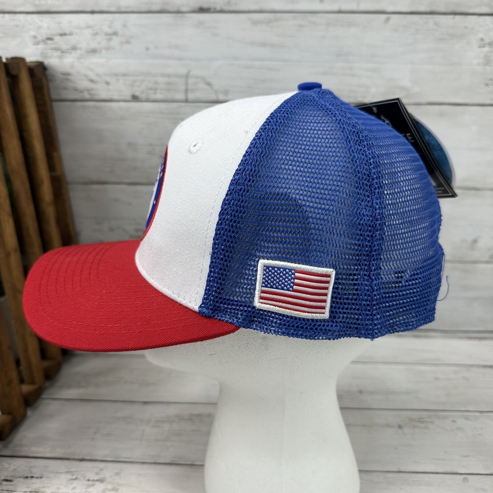 Realtree Patch Baseball Trucker Hat Mesh Red Blue White Outdoor Cap Fish Snap
