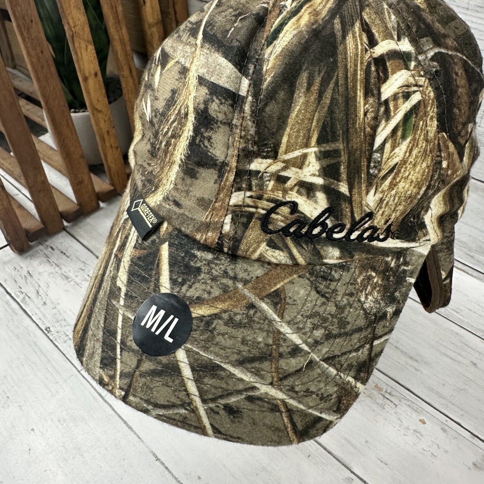 Cabelas Men’s Gore-Tex Thinsulate Camo Hat Size M/L Ear Flaps Hunting Vintage