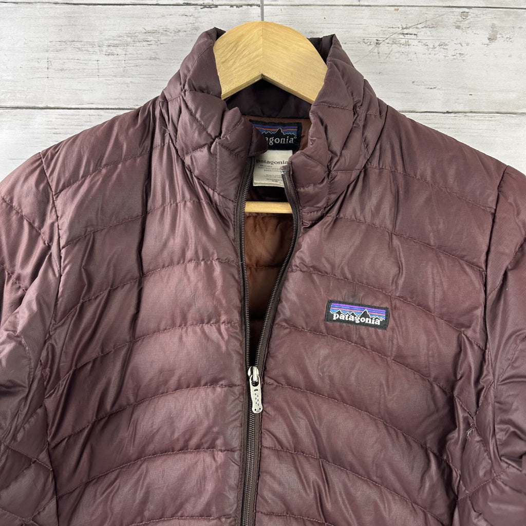 Patagonia Down Sweater Puffer Jacket Womens XS Burgundy Waterproof