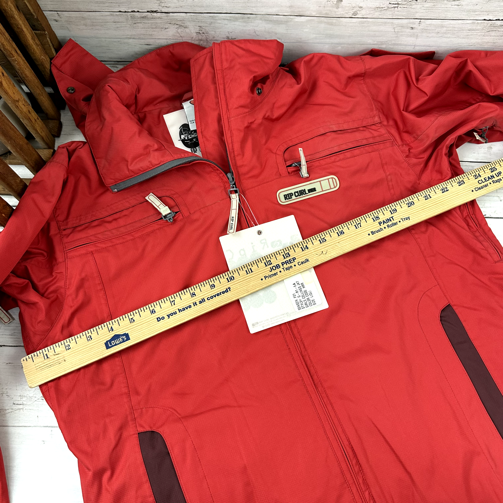 Vtg Ripcurl Mountainwear 2001 Womens juniors Snow Jacket Large NWT Deadstock red