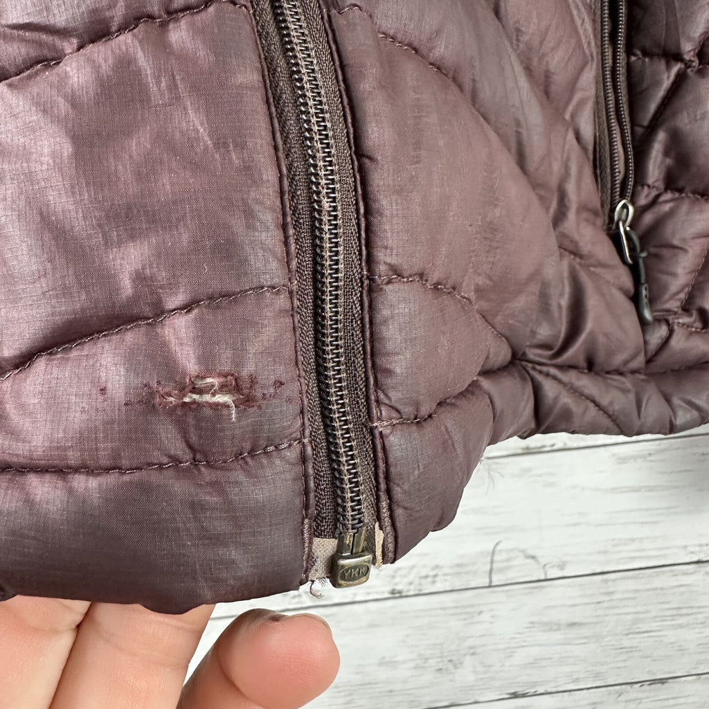 Patagonia Down Sweater Puffer Jacket Womens XS Burgundy Waterproof
