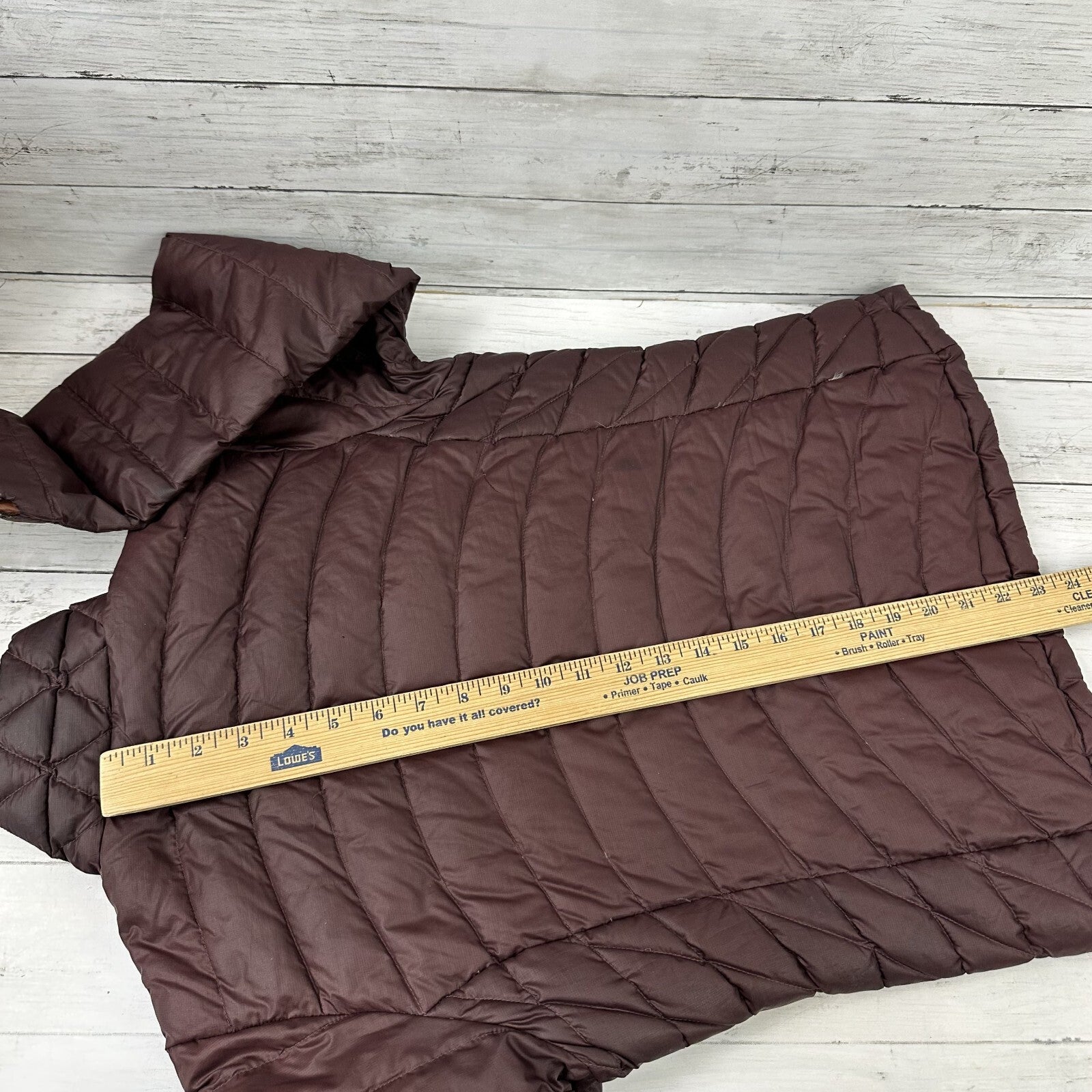 Patagonia Down Sweater Puffer Jacket Womens XS Burgundy Waterproof