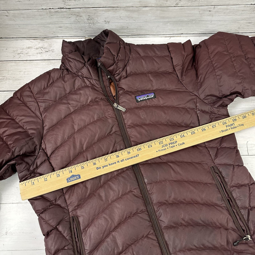 Patagonia Down Sweater Puffer Jacket Womens XS Burgundy Waterproof