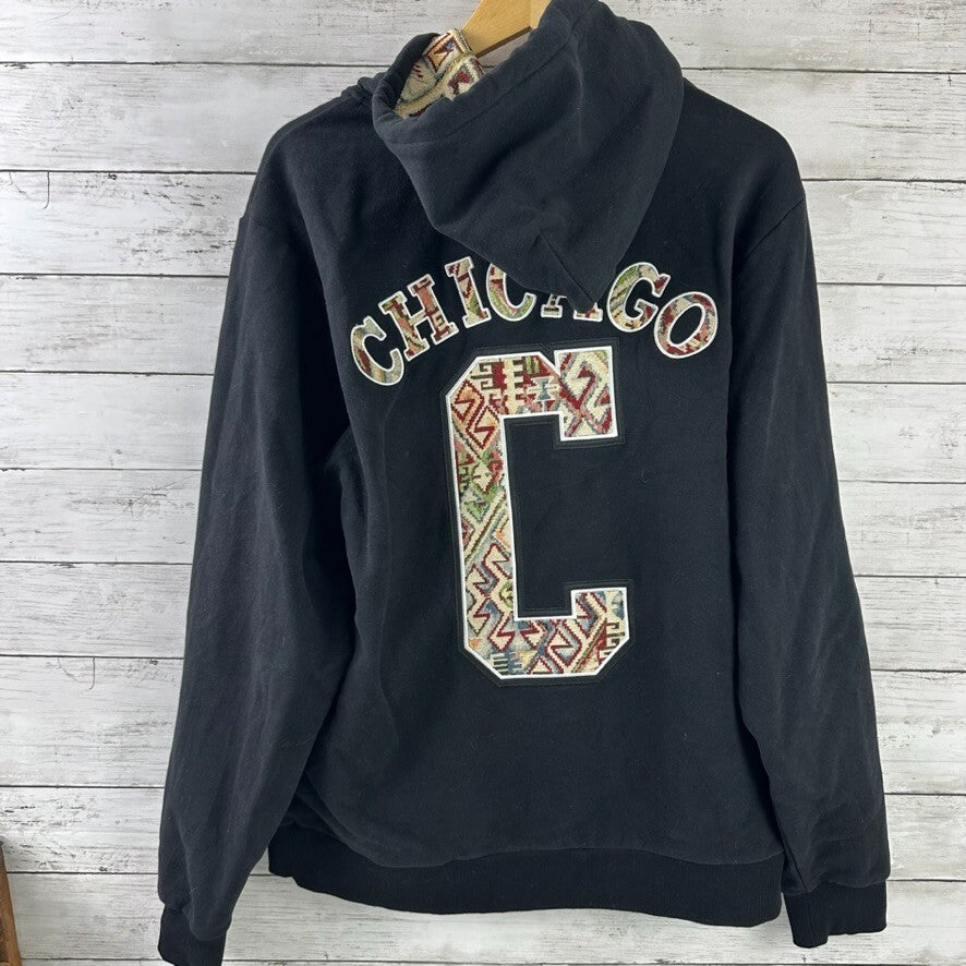 FISLL NBA Men's Large Chicago bulls Moroccan Aztec Detail Hoodie Black &nbsp;